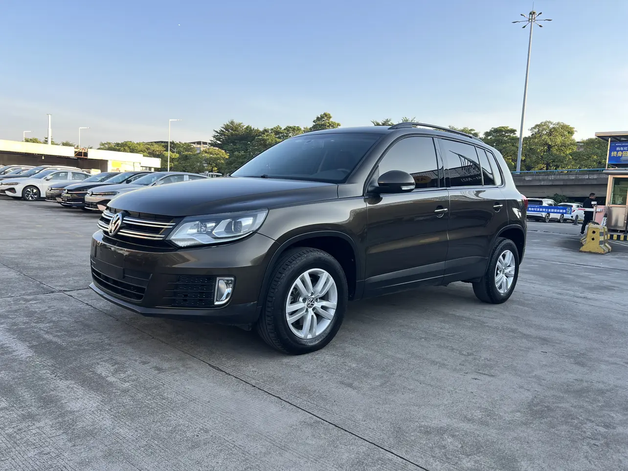 Volkswagen Tiguan  из Китая