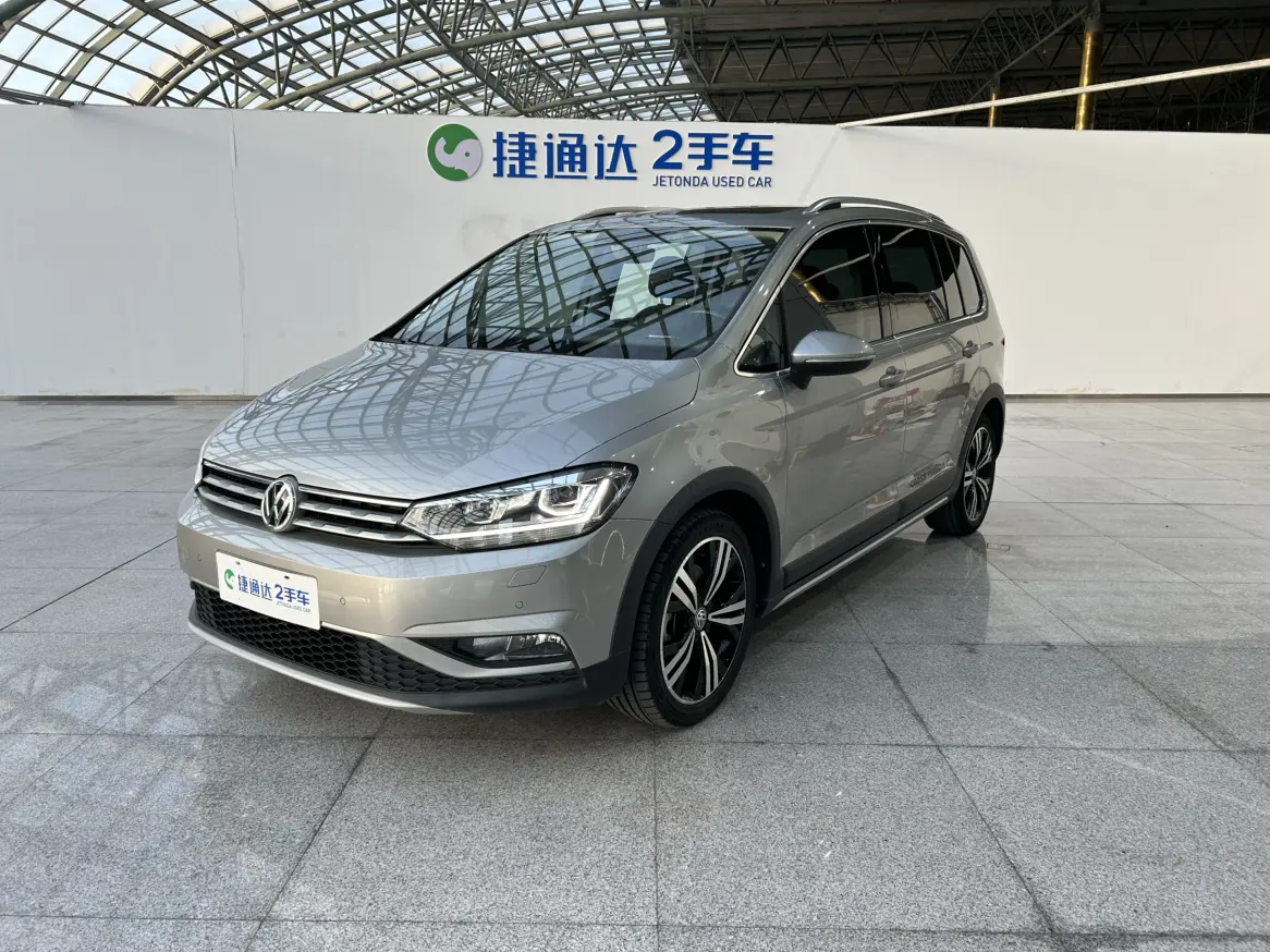 Volkswagen Touran L  из Китая