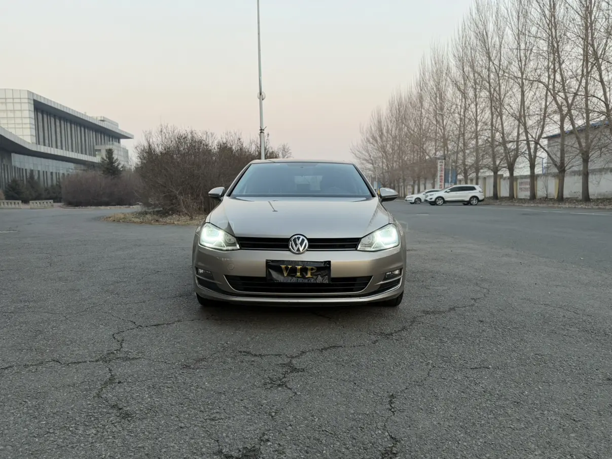Volkswagen Golf  из Китая