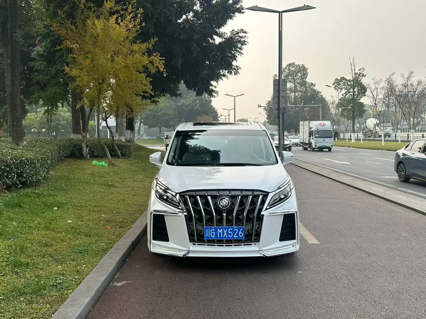 Buick GL8  из Китая