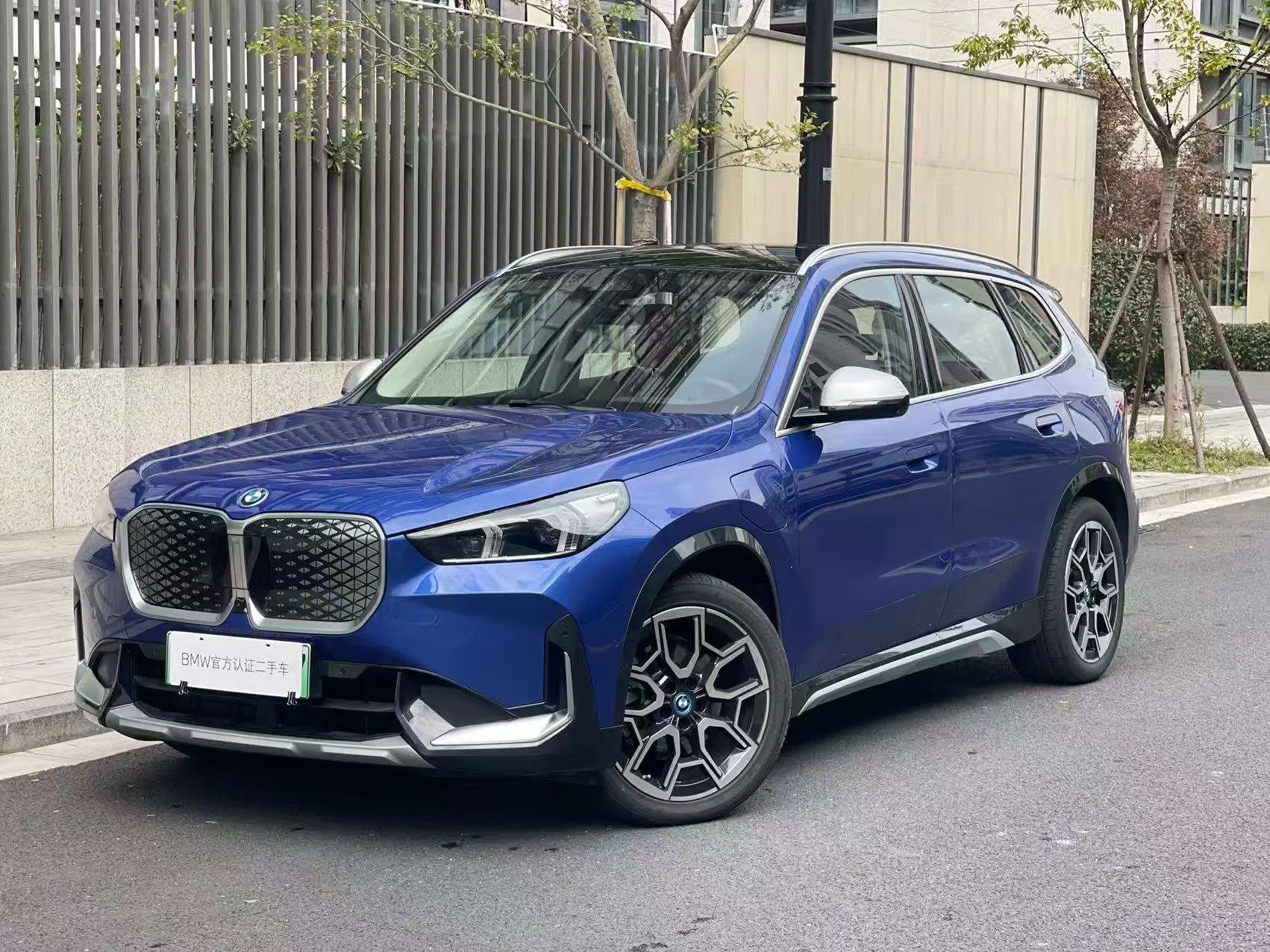 BMW iX1  из Китая