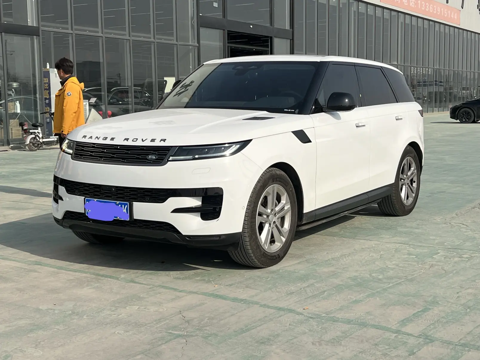 Land Rover Range Rover Sport  из Китая