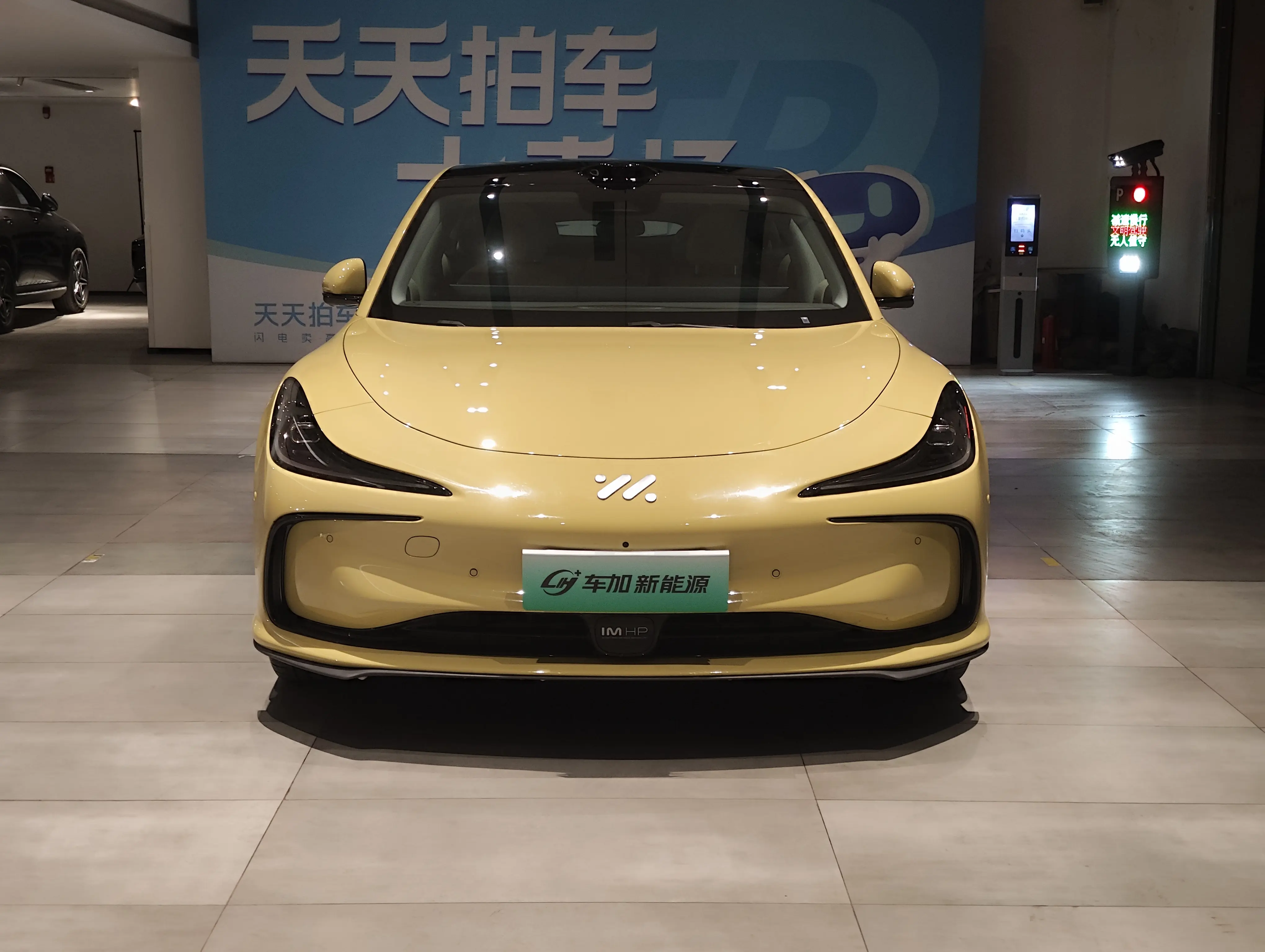 Zhiji L6  из Китая