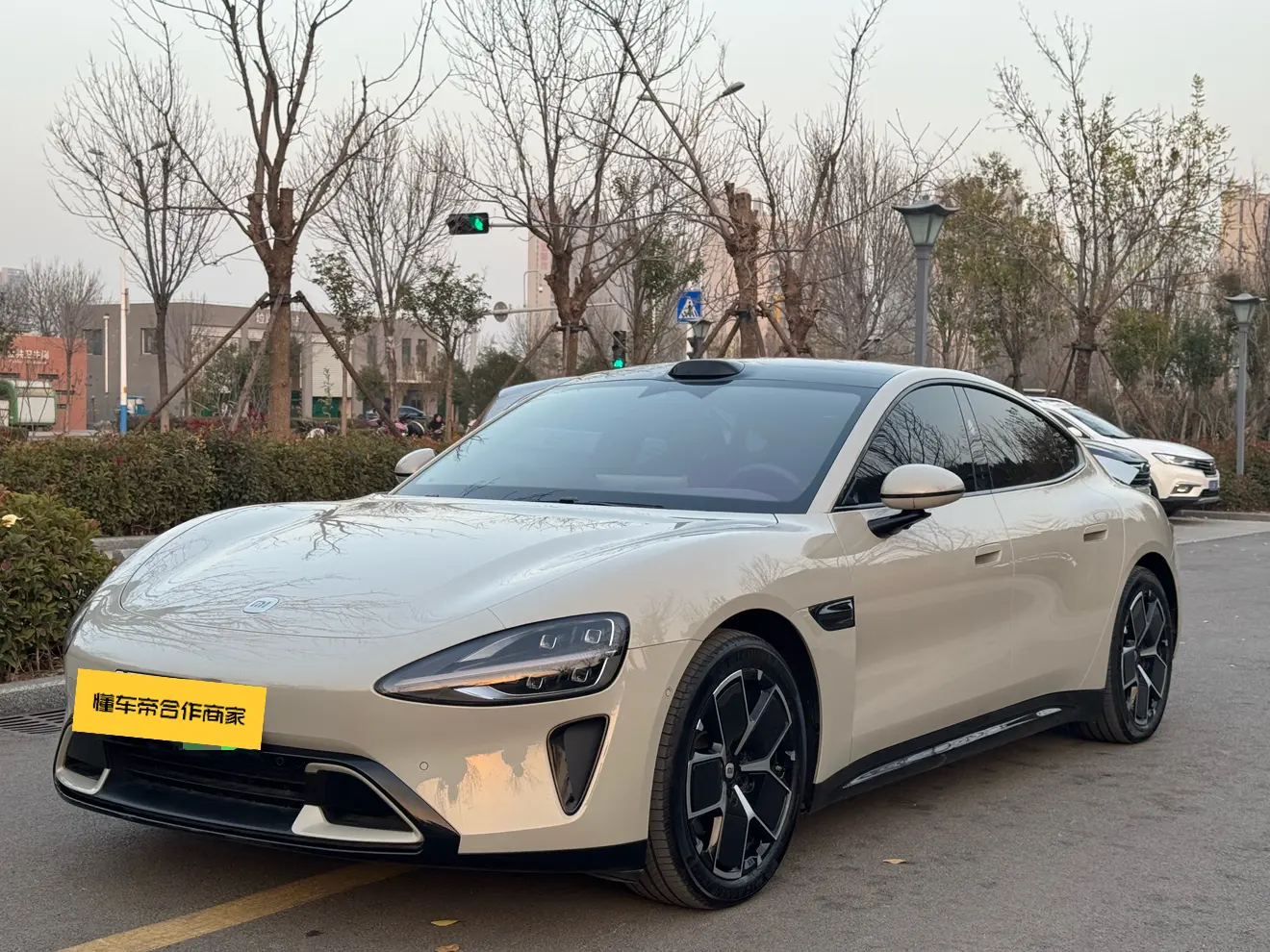 Xiaomi car Xiaomi SU7  из Китая