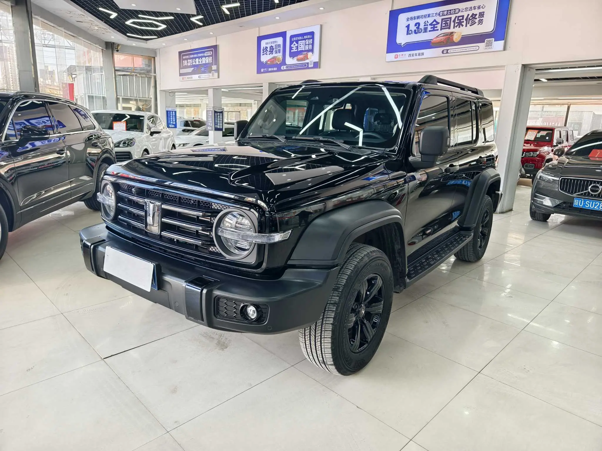 Tank 300  из Китая