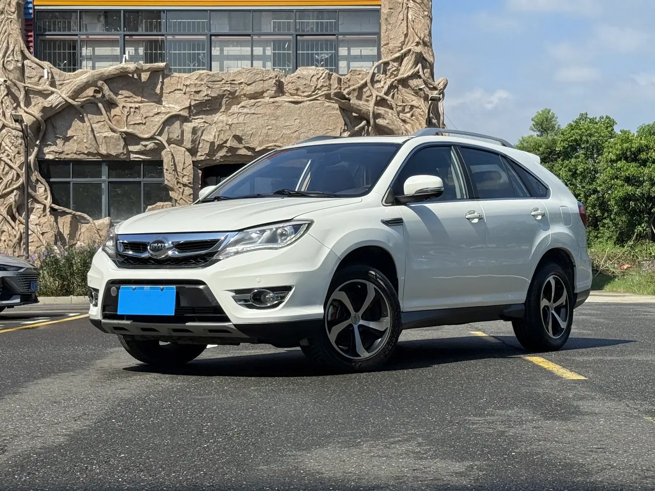 BYD S7  из Китая