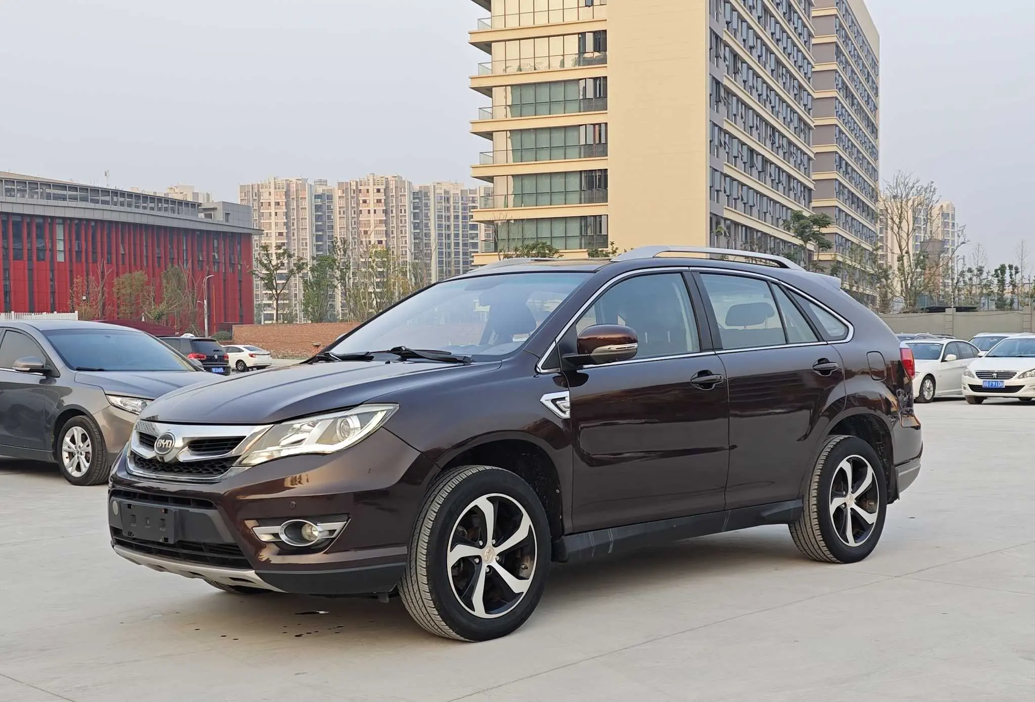 BYD S7  из Китая