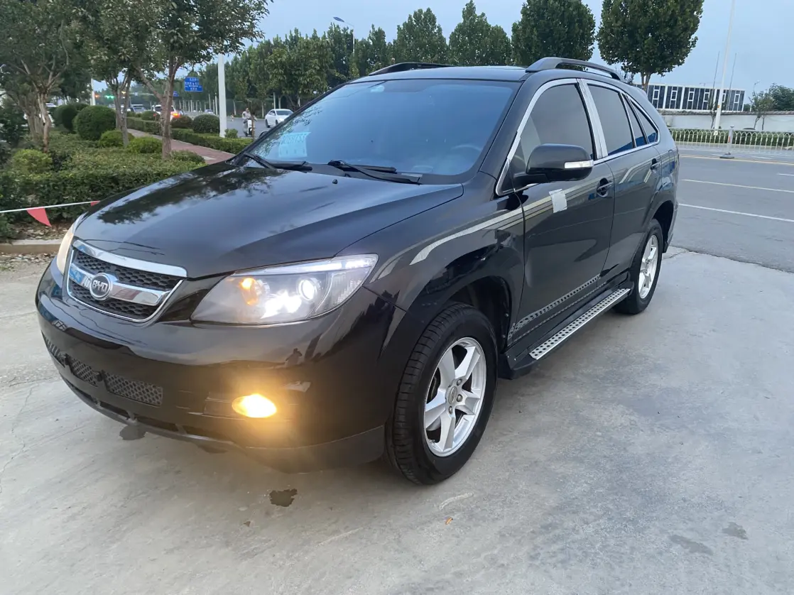 BYD S6  из Китая