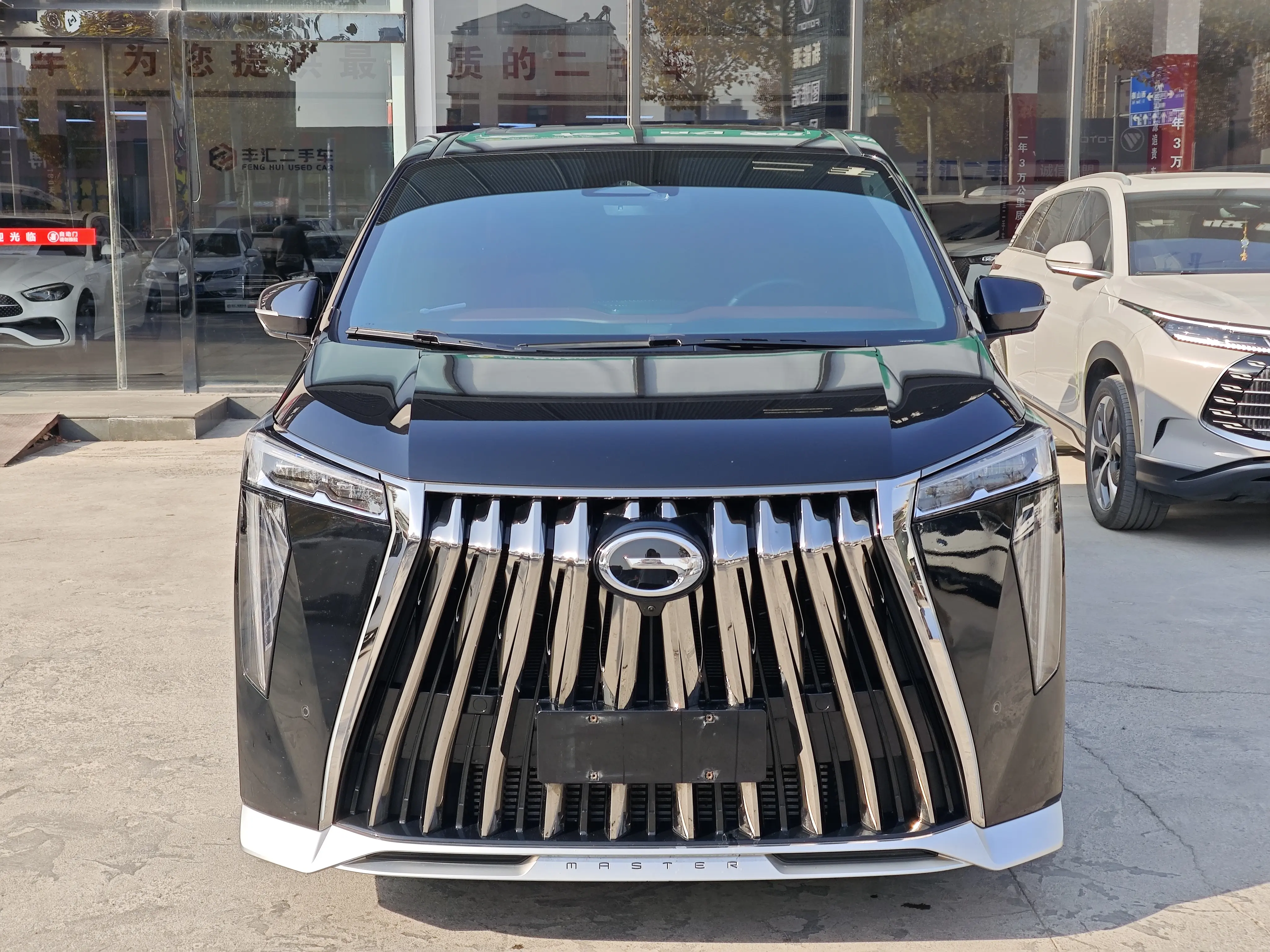 GAC Trumpchi M8  из Китая