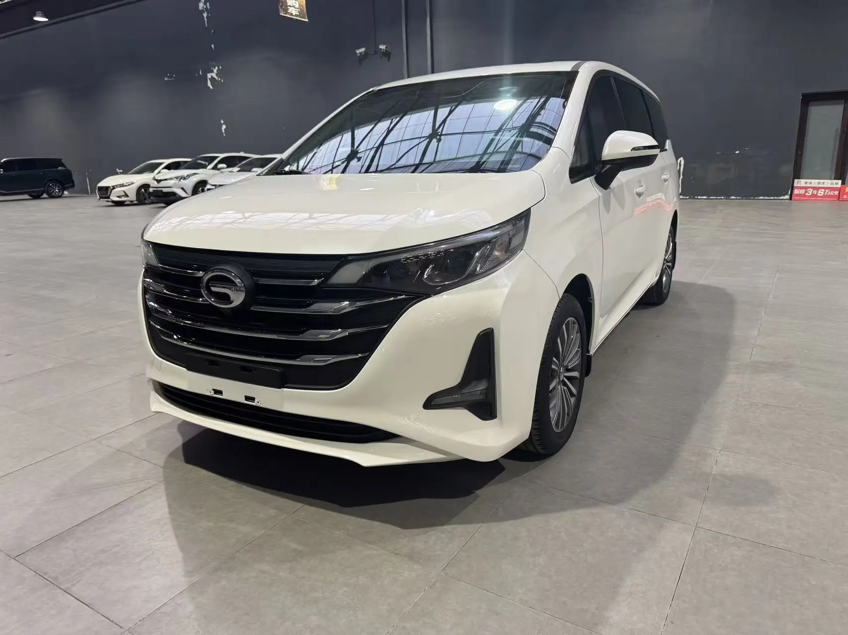 GAC Trumpchi M6  из Китая