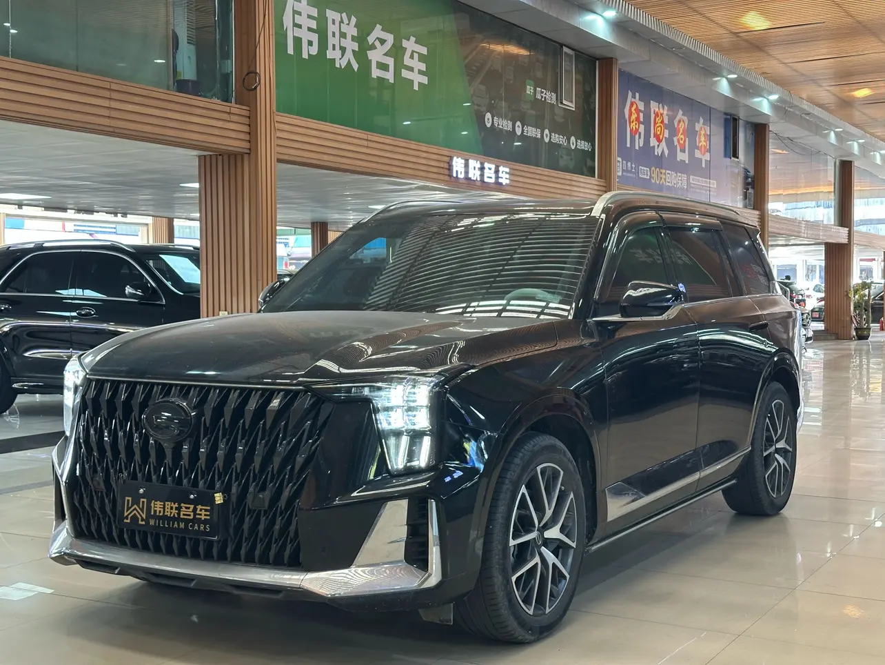 GAC Trumpchi GS8  из Китая