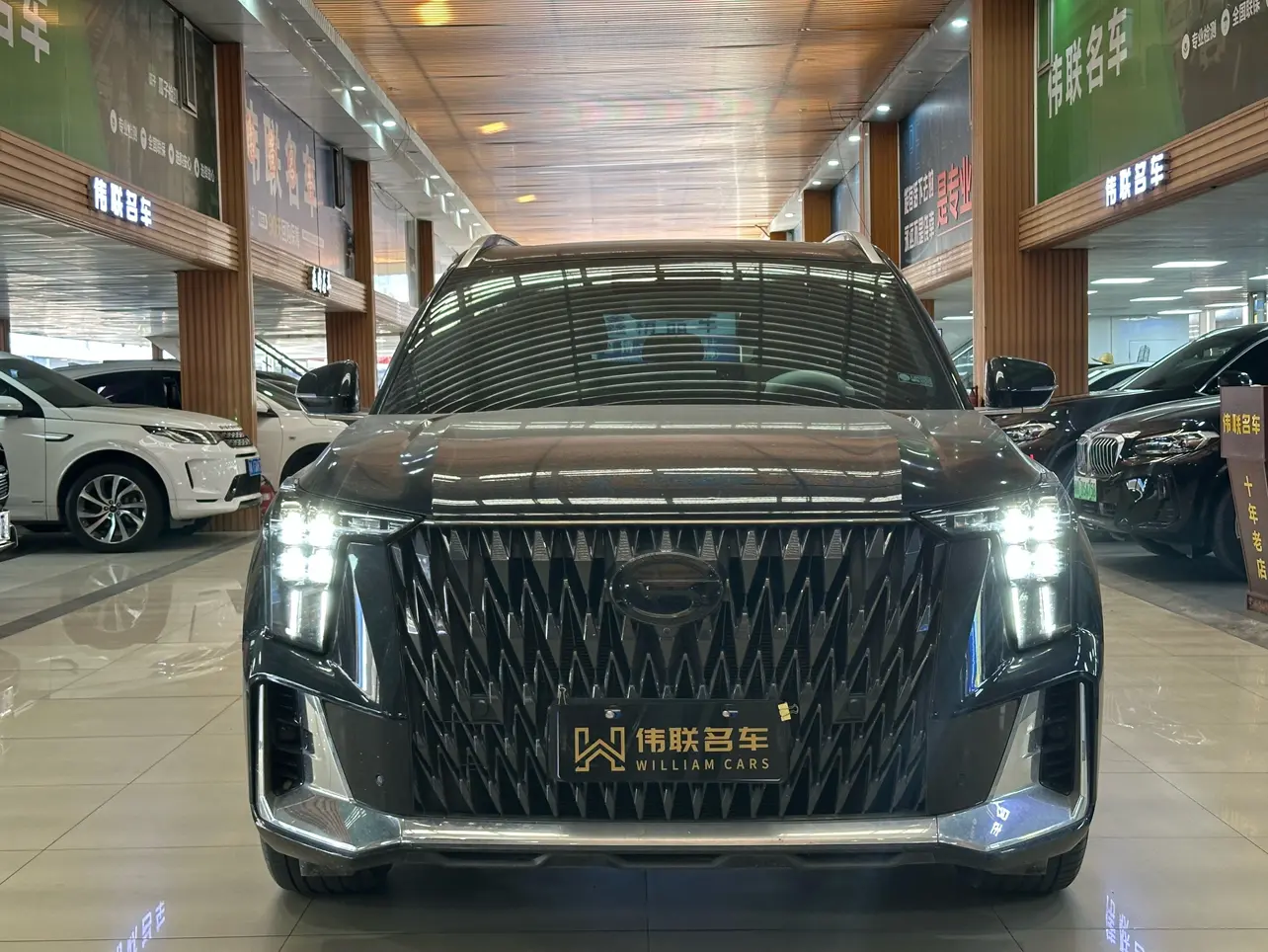 GAC Trumpchi GS8  из Китая