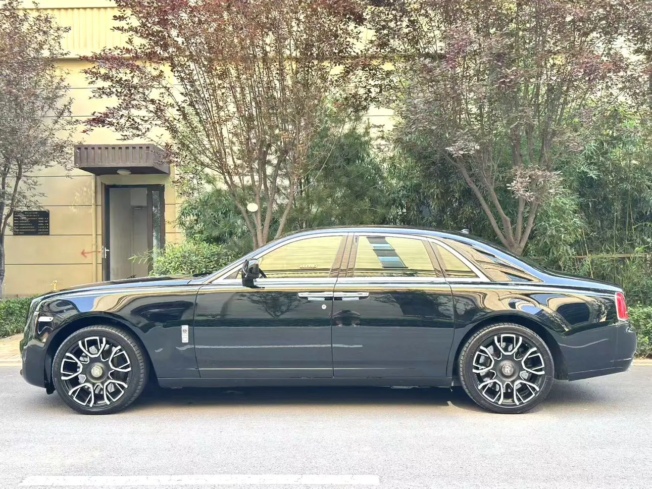 Rolls Royce Ghost  из Китая