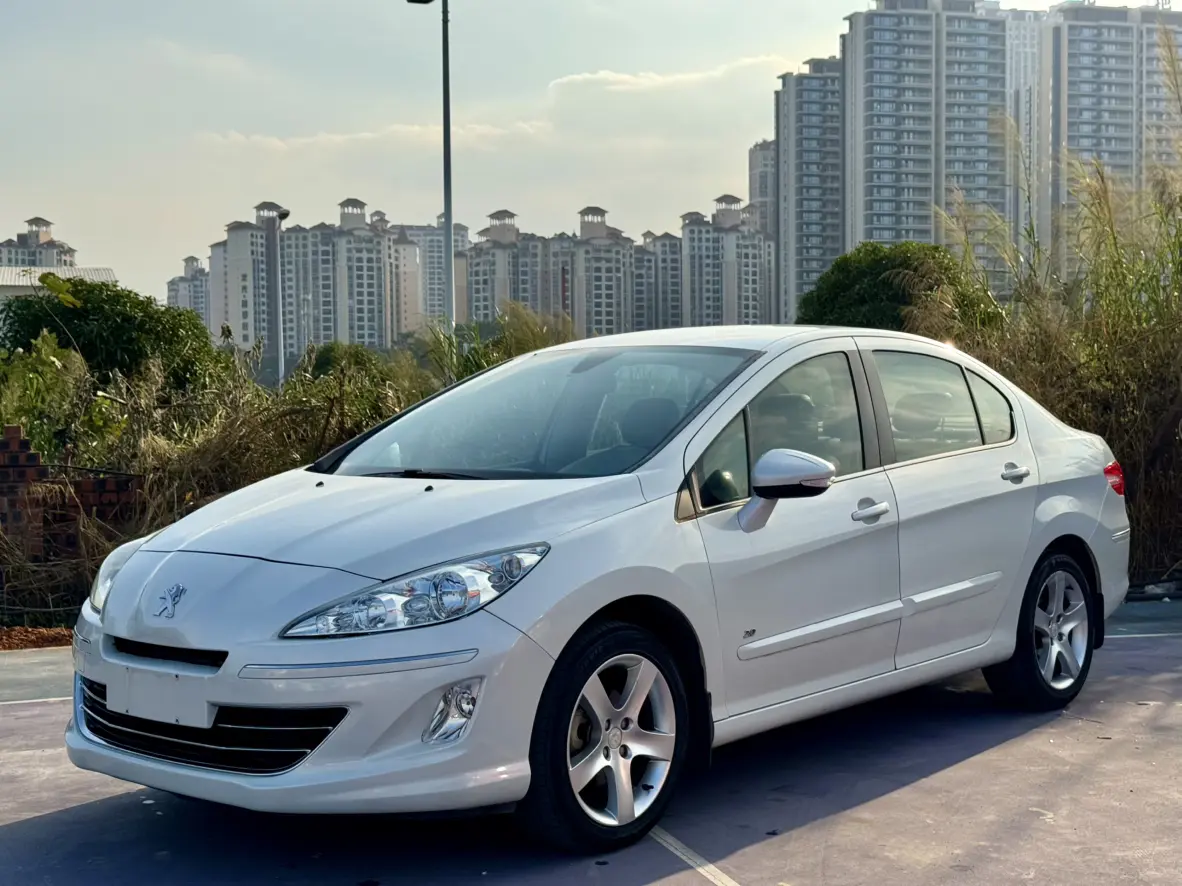 Peugeot 408  из Китая