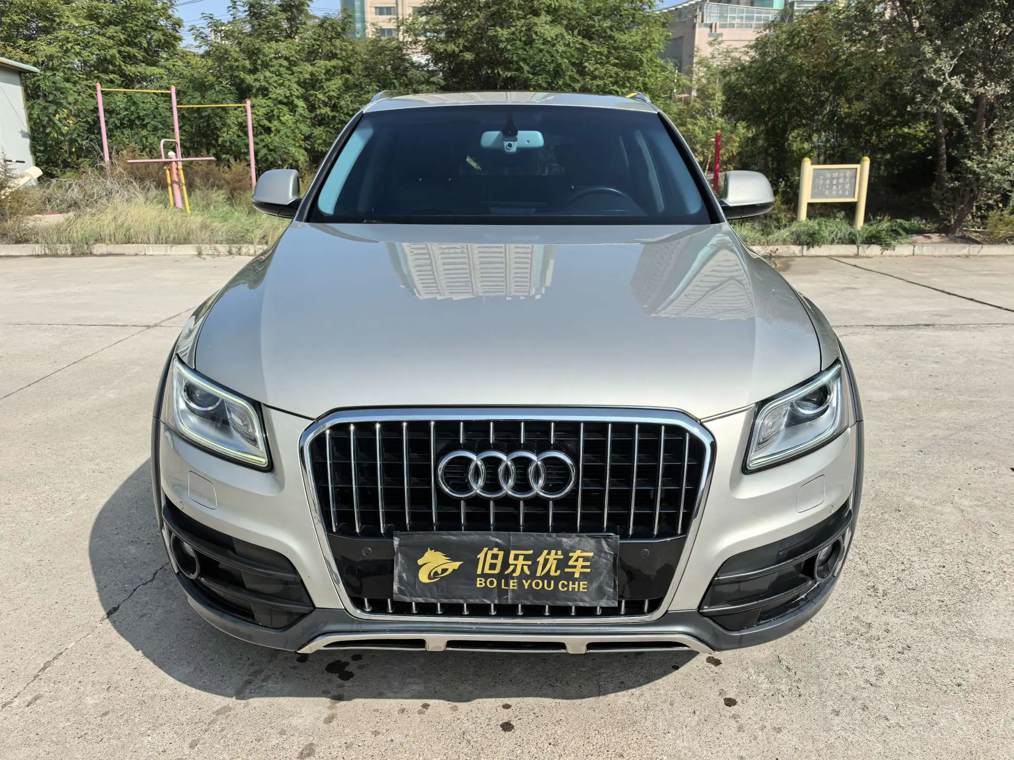 Audi Q5  из Китая