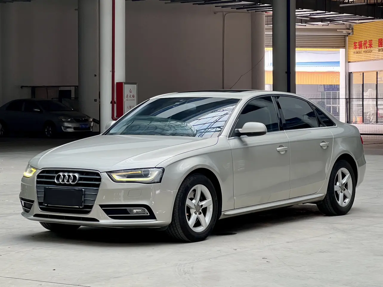 Audi A4L  из Китая