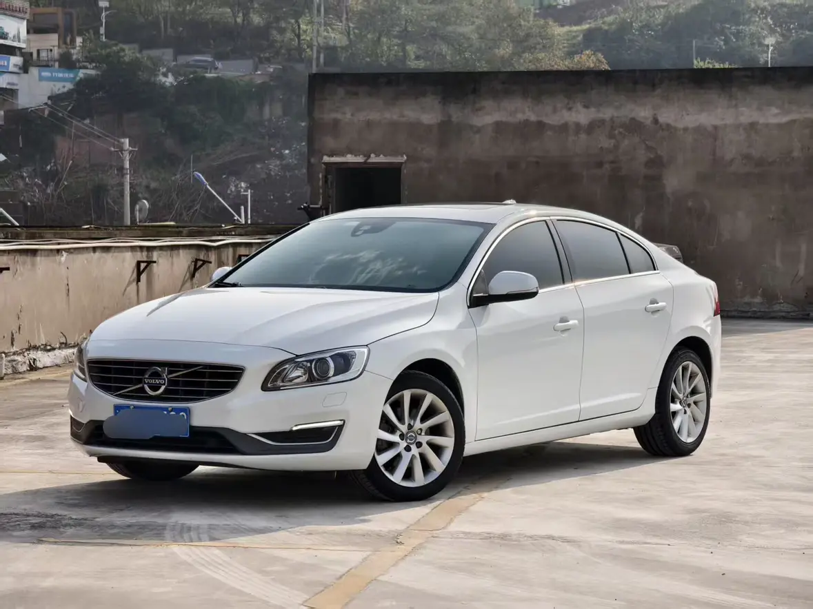 Volvo S60  из Китая