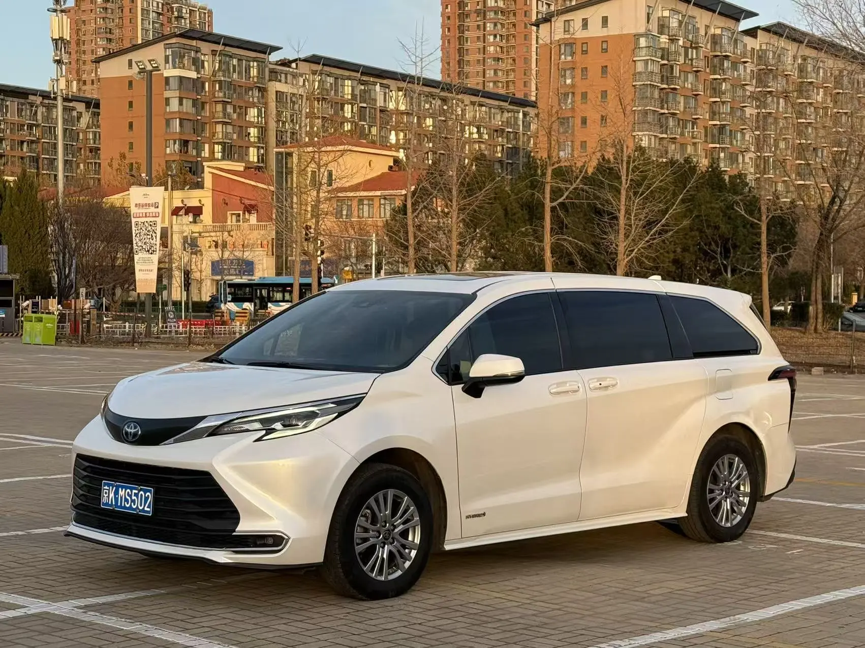 Toyota Sienna  из Китая