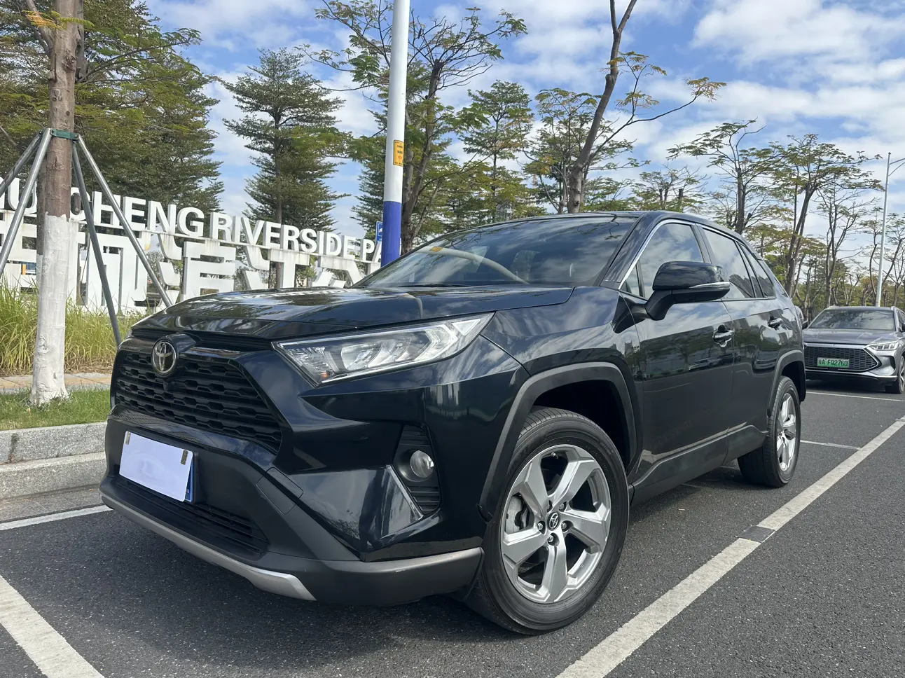 Toyota RAV4  из Китая