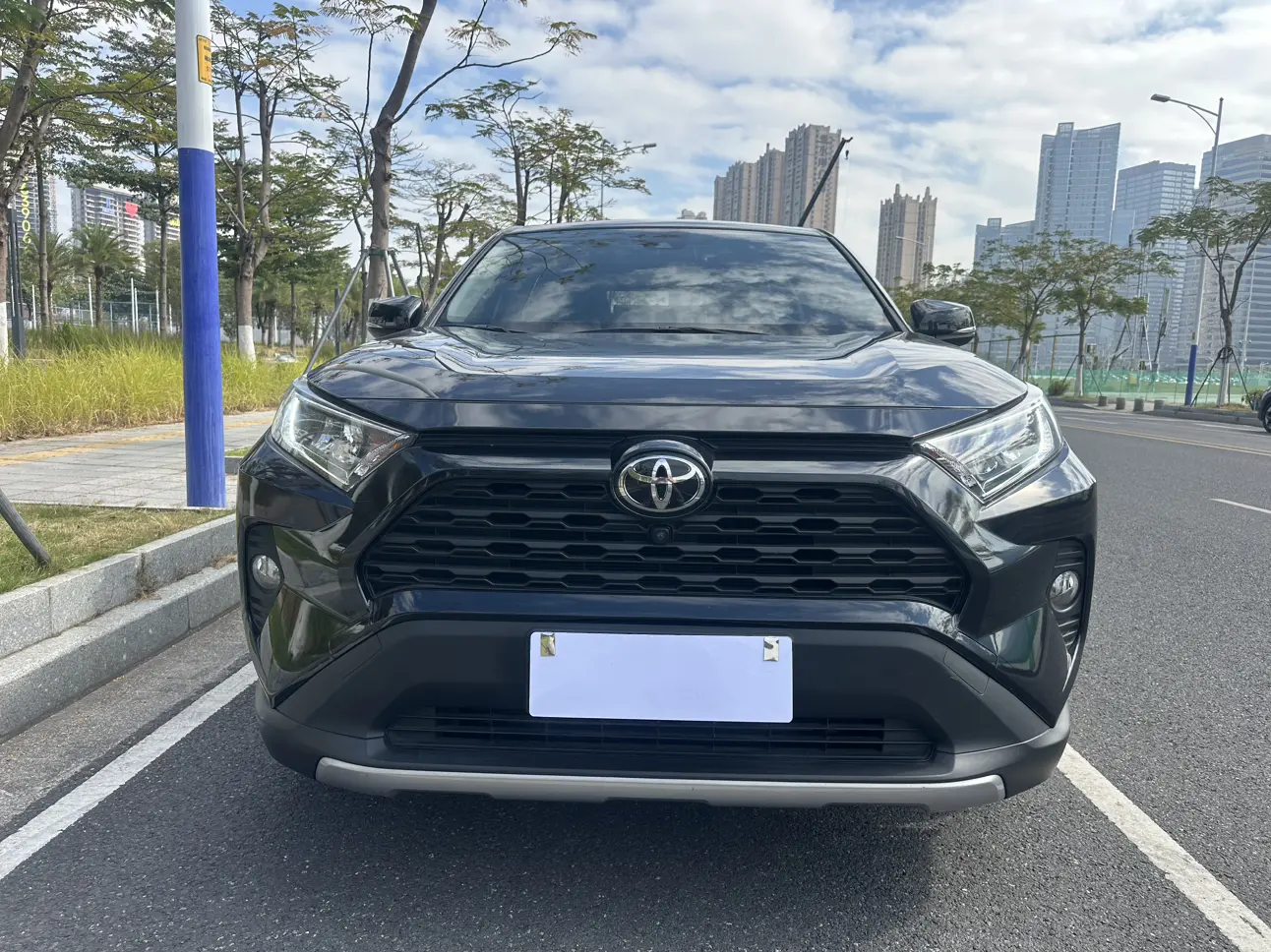 Toyota RAV4  из Китая