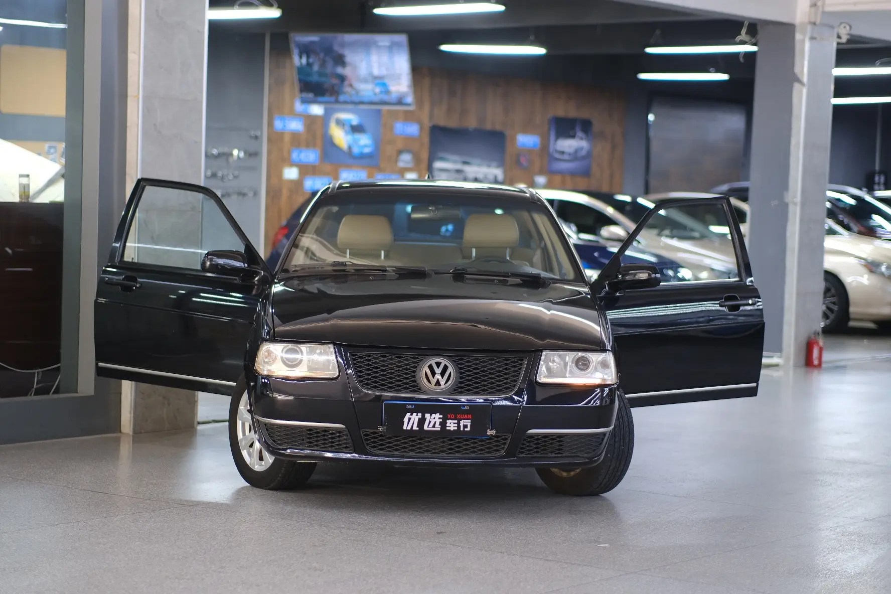 Volkswagen Santana Zhijun  из Китая