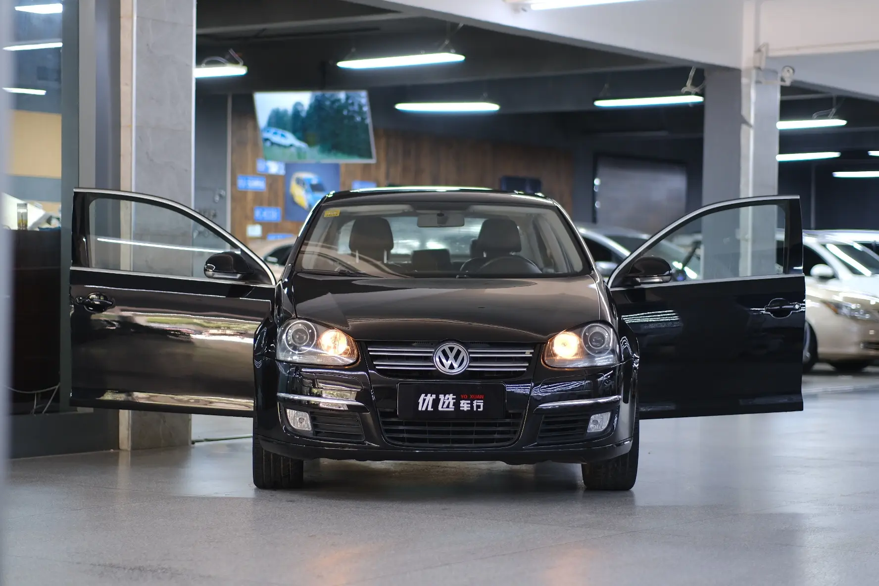 Volkswagen Sagitar  из Китая