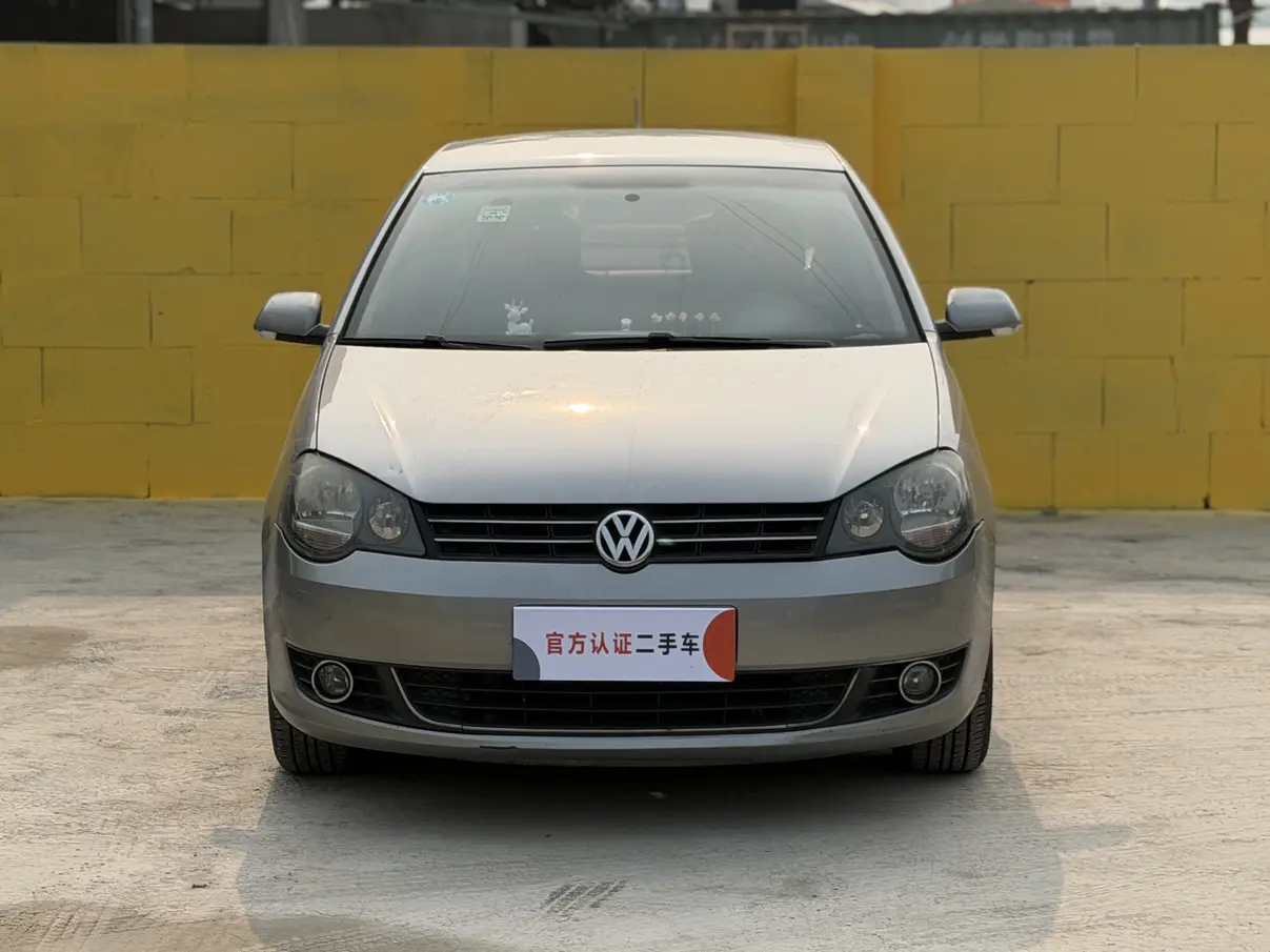 Volkswagen Polo  из Китая