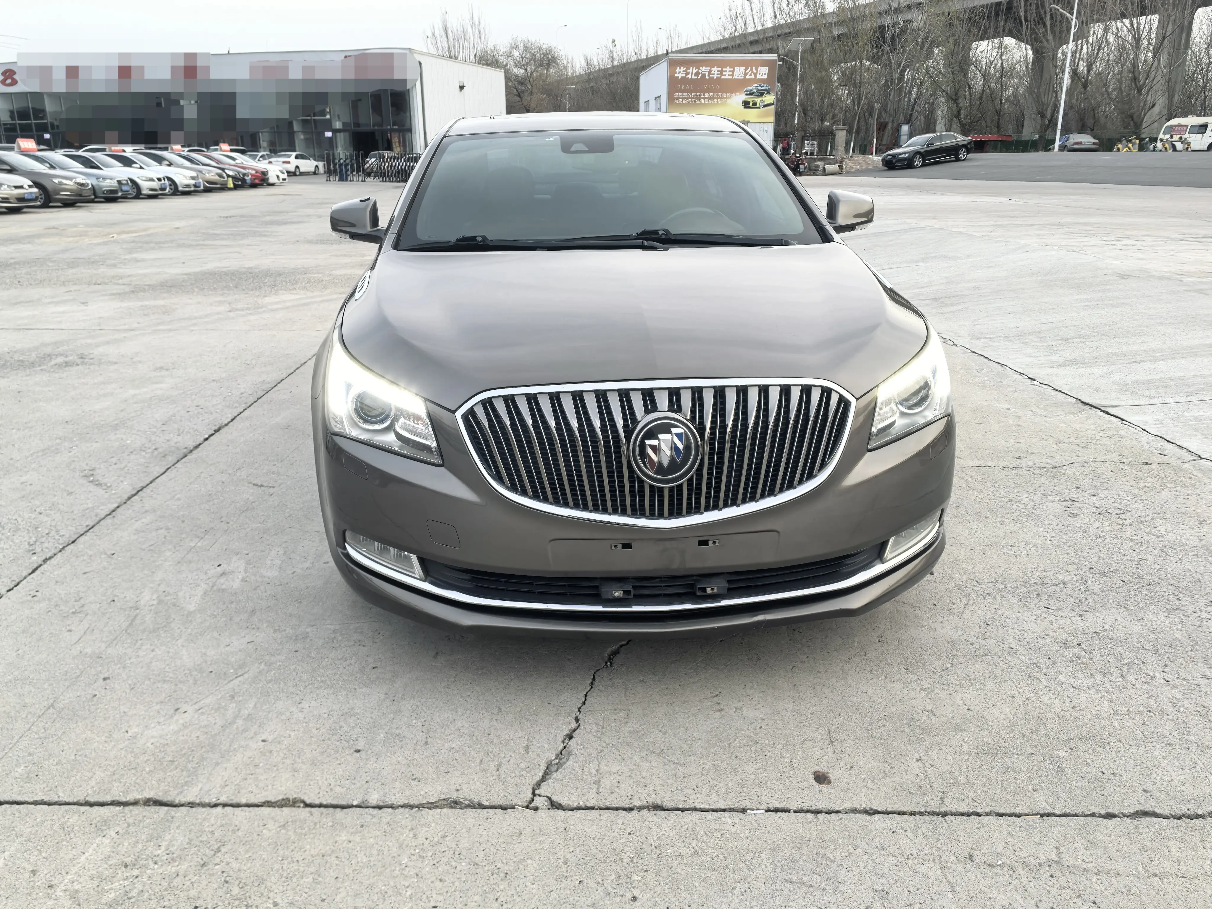 Buick LaCrosse  из Китая