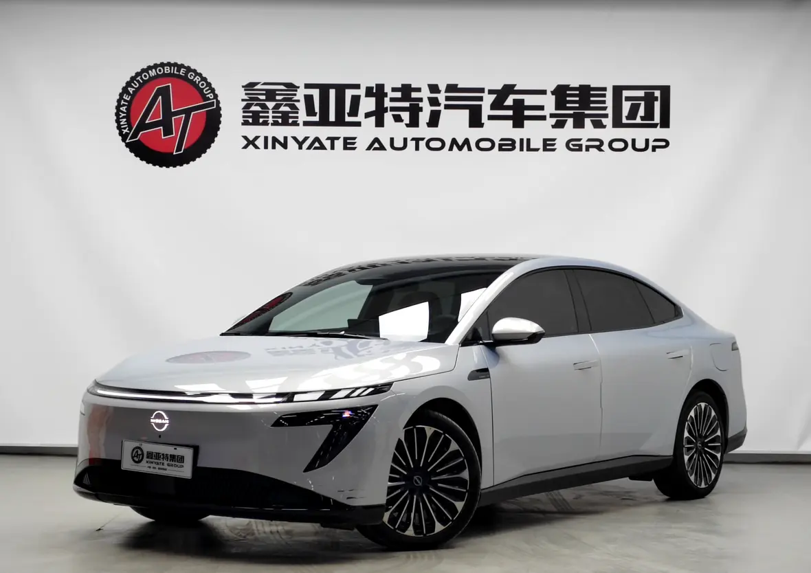 Nissan N7  из Китая