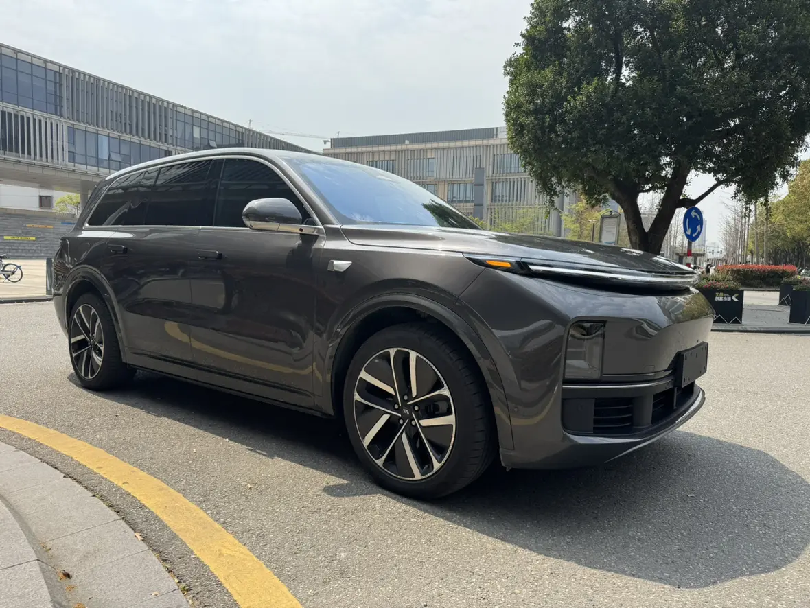 Li L9 (Ideal L9)  из Китая