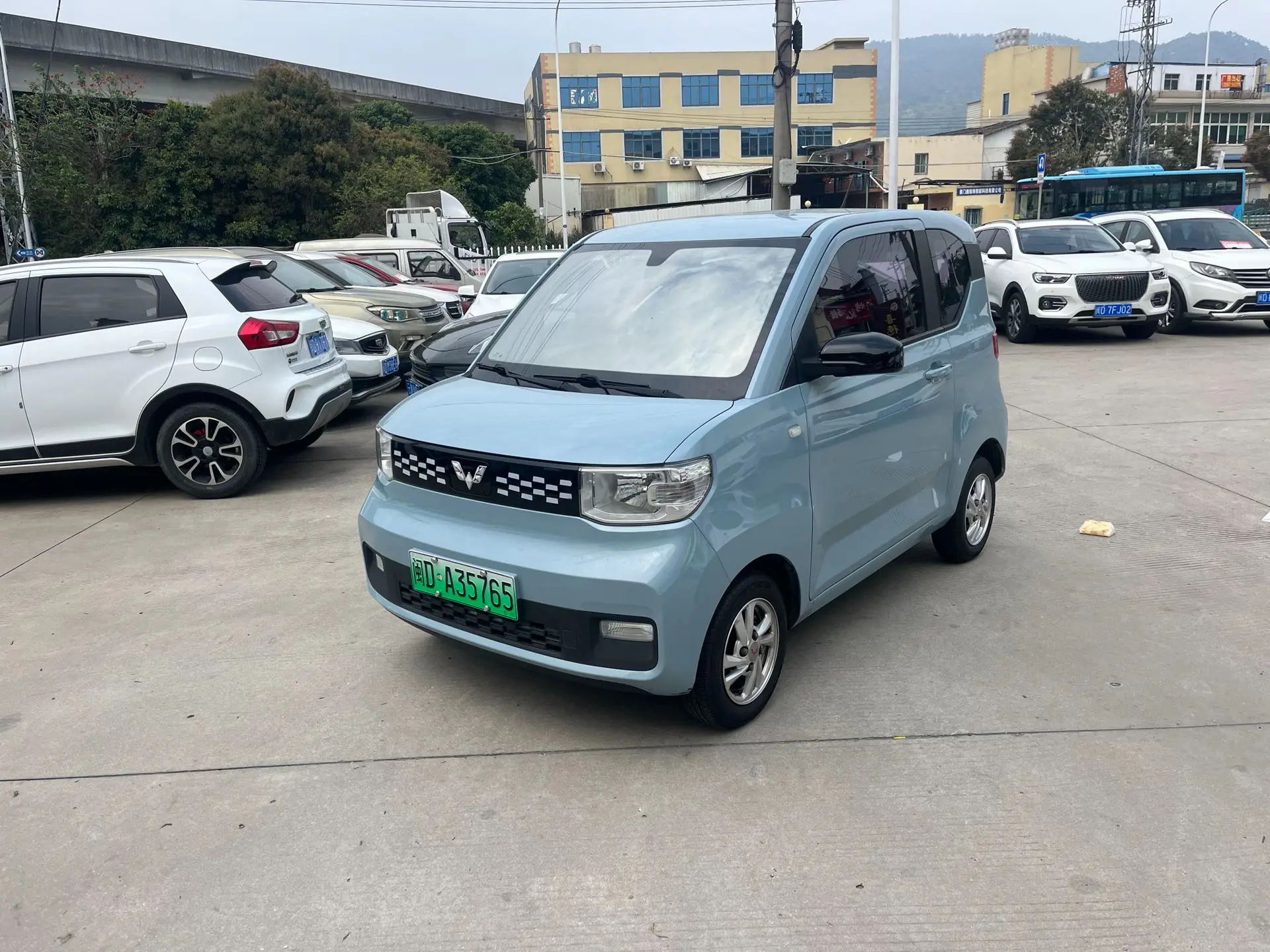 Wuling Hongguang MINIEV  из Китая
