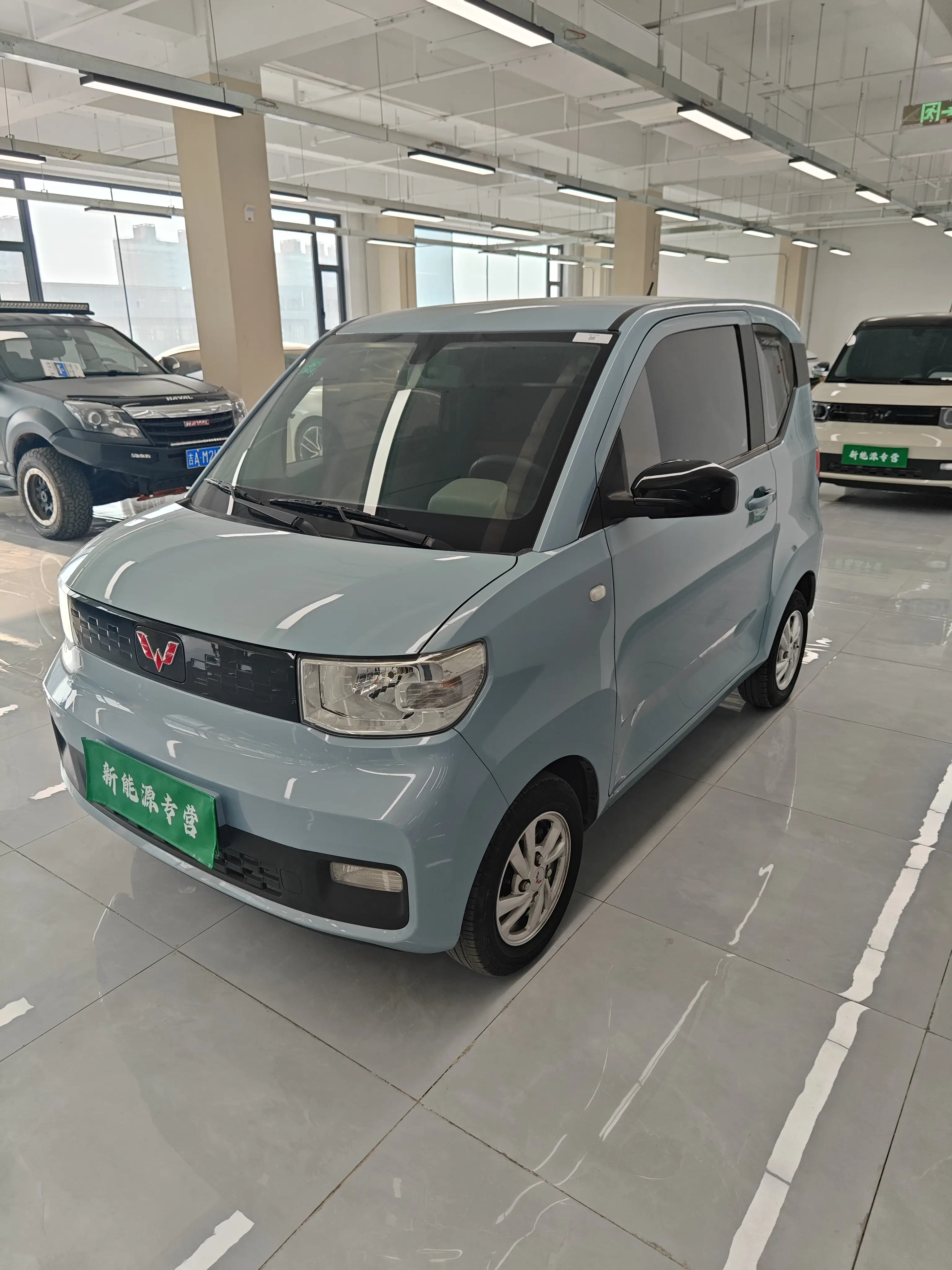 Wuling Hongguang MINIEV  из Китая