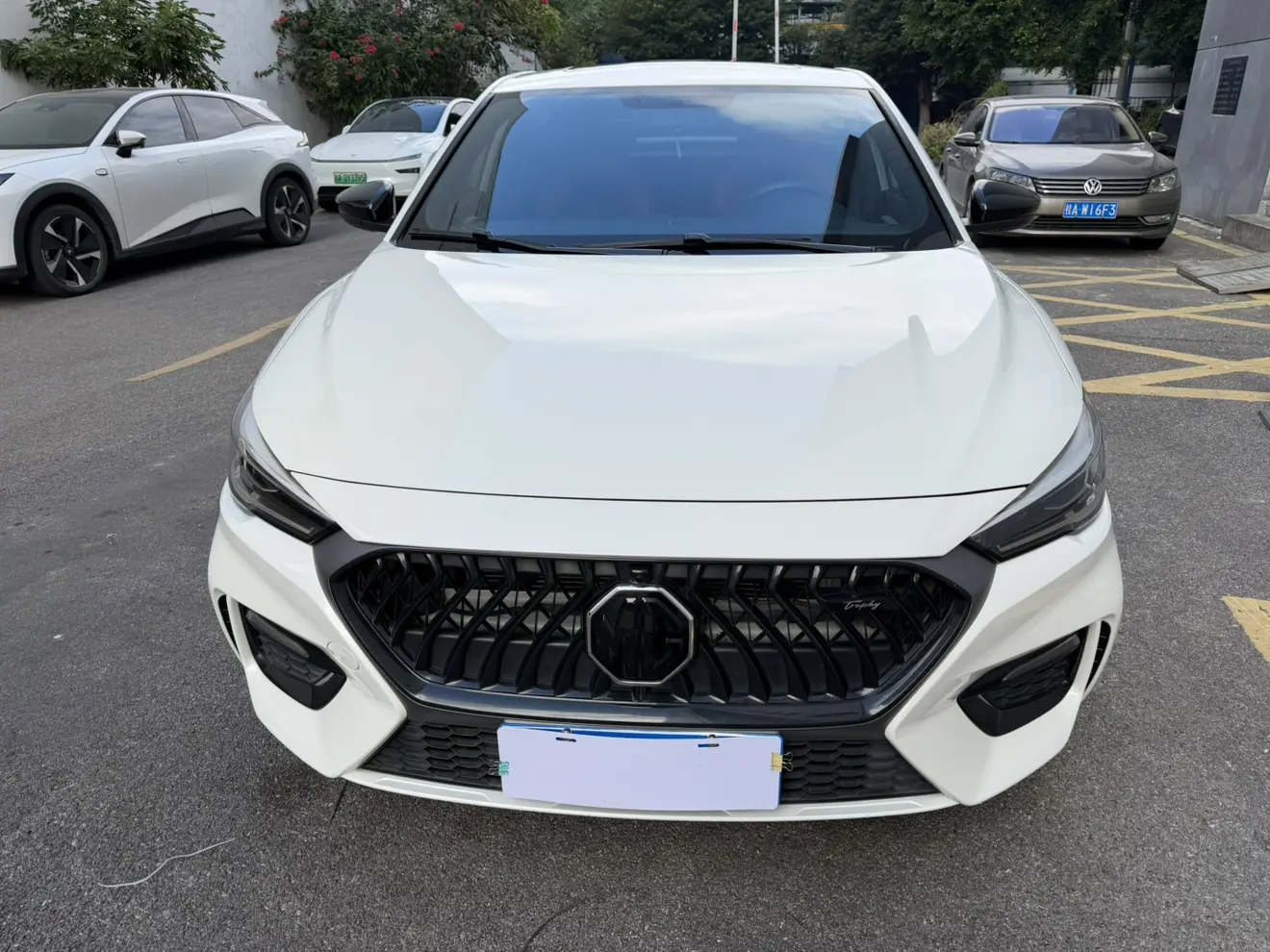 MG 6  из Китая