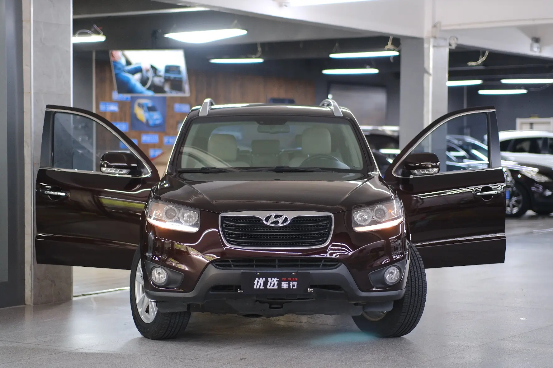 Hyundai Santa Claus Classic  из Китая