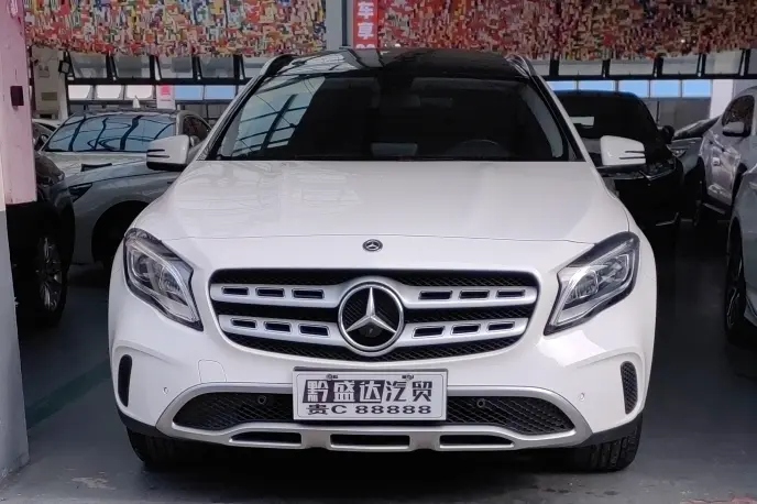 Mercedes-Benz GLA  из Китая