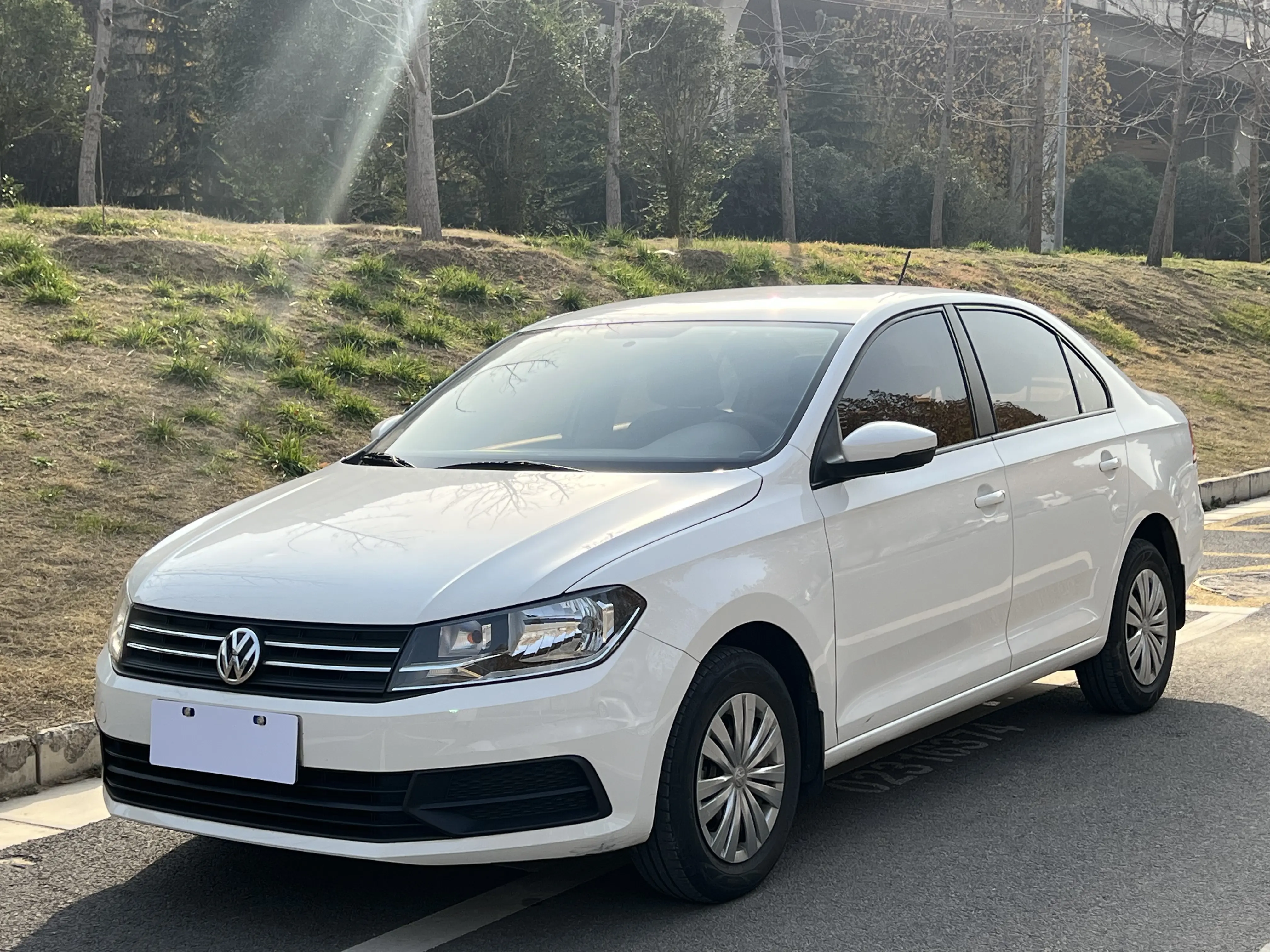 Volkswagen Santana  из Китая