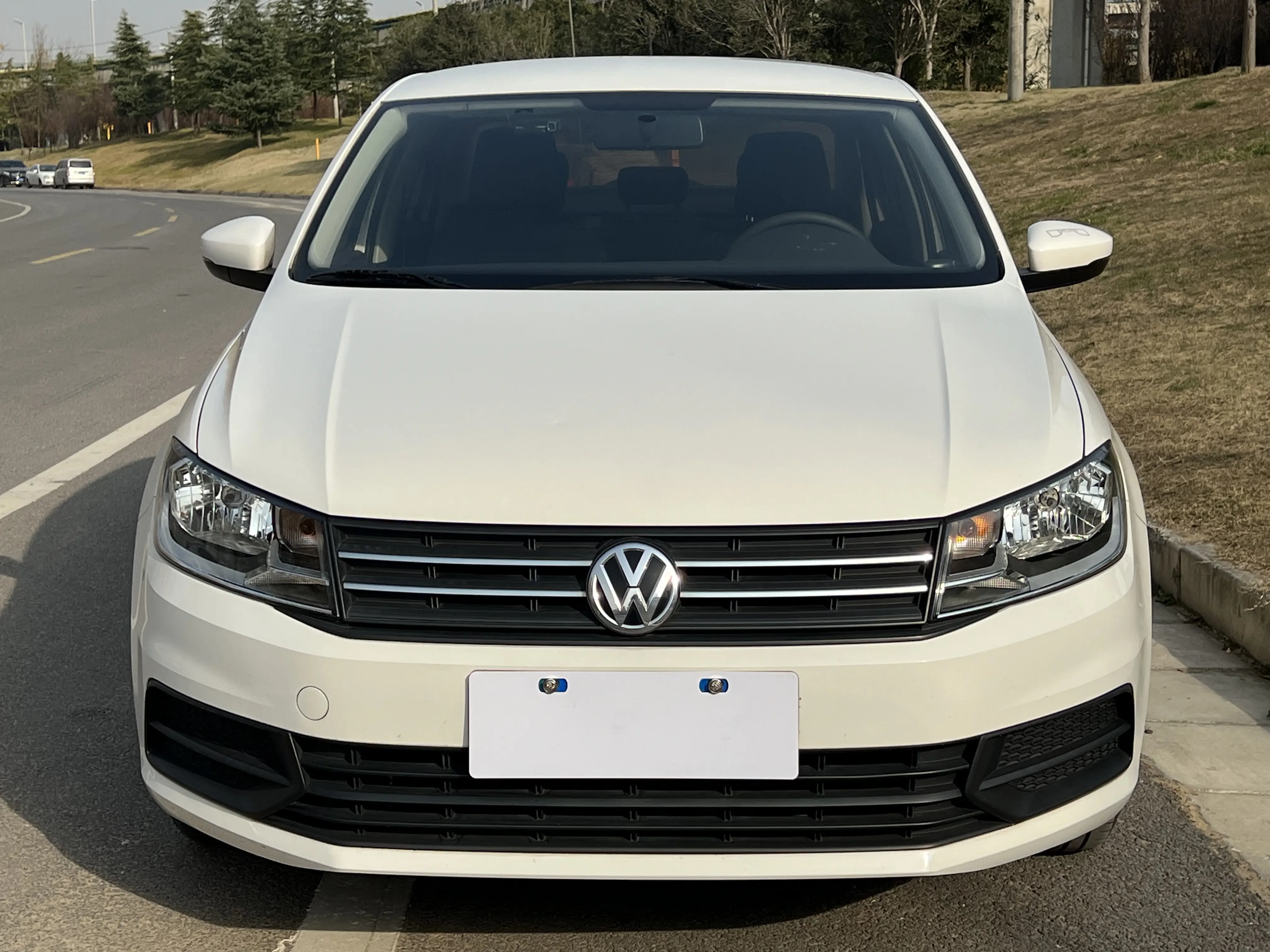 Volkswagen Santana  из Китая