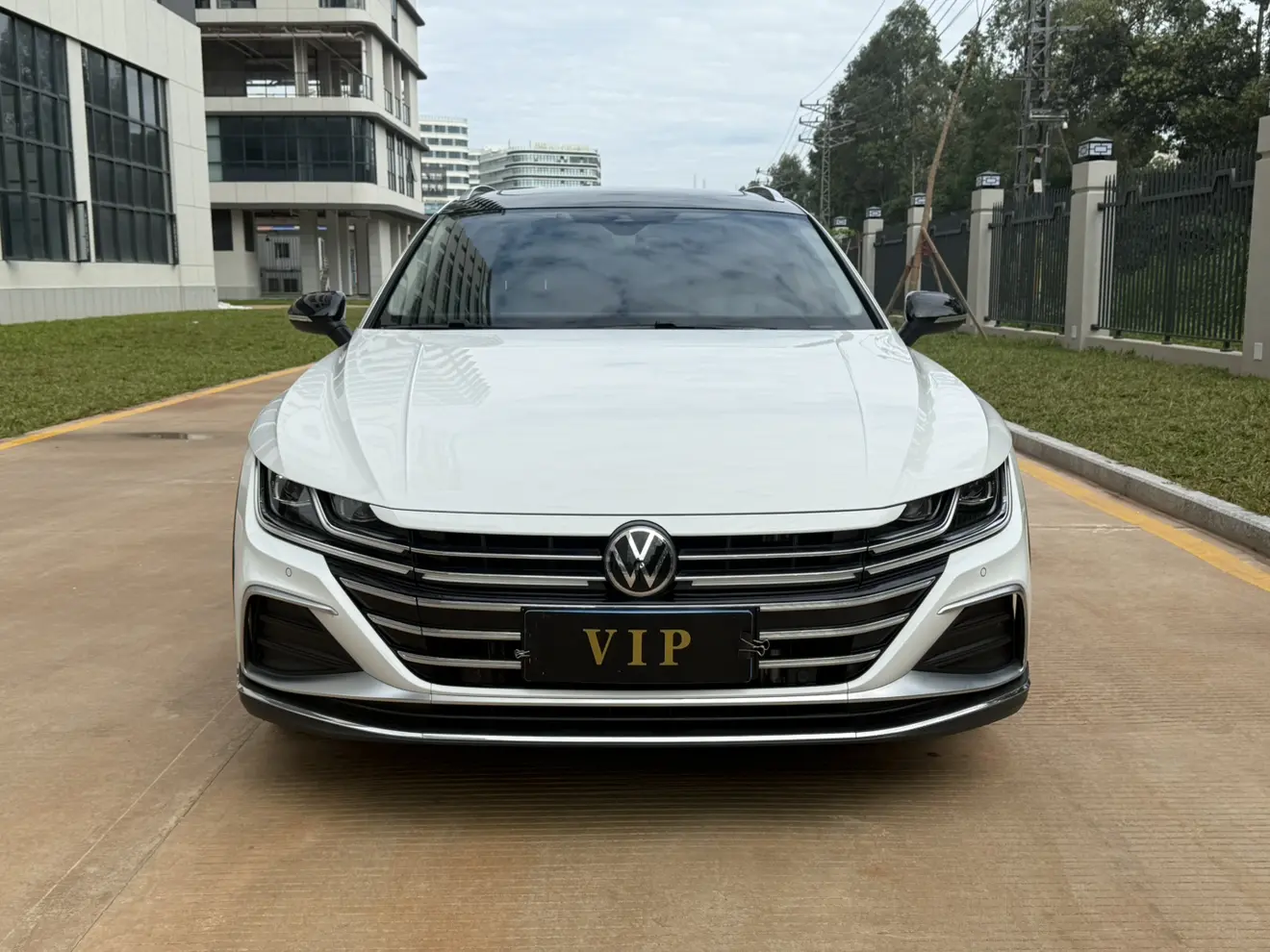 Volkswagen Arteon (CC)  из Китая