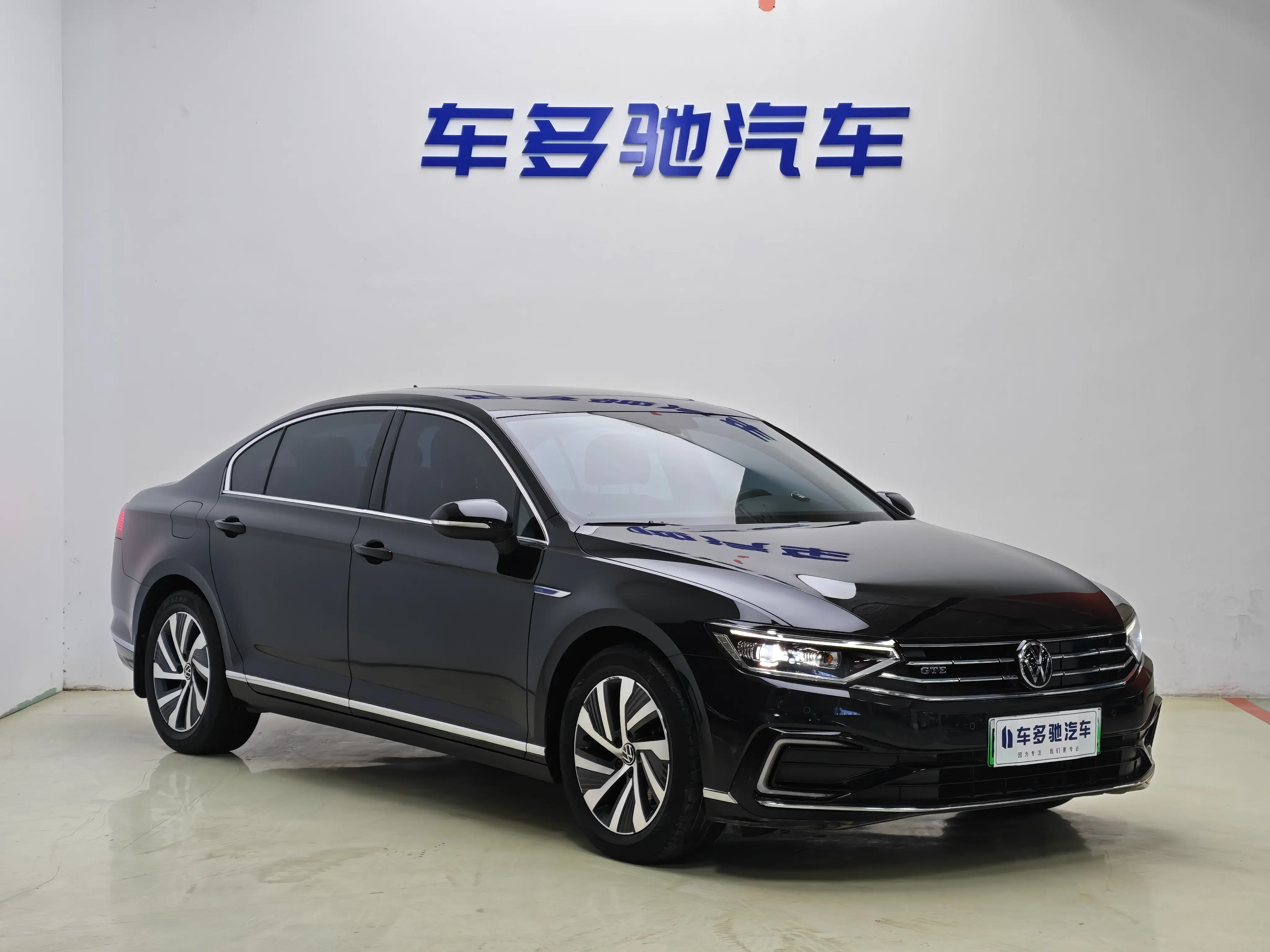 Volkswagen Magotan GTE  из Китая