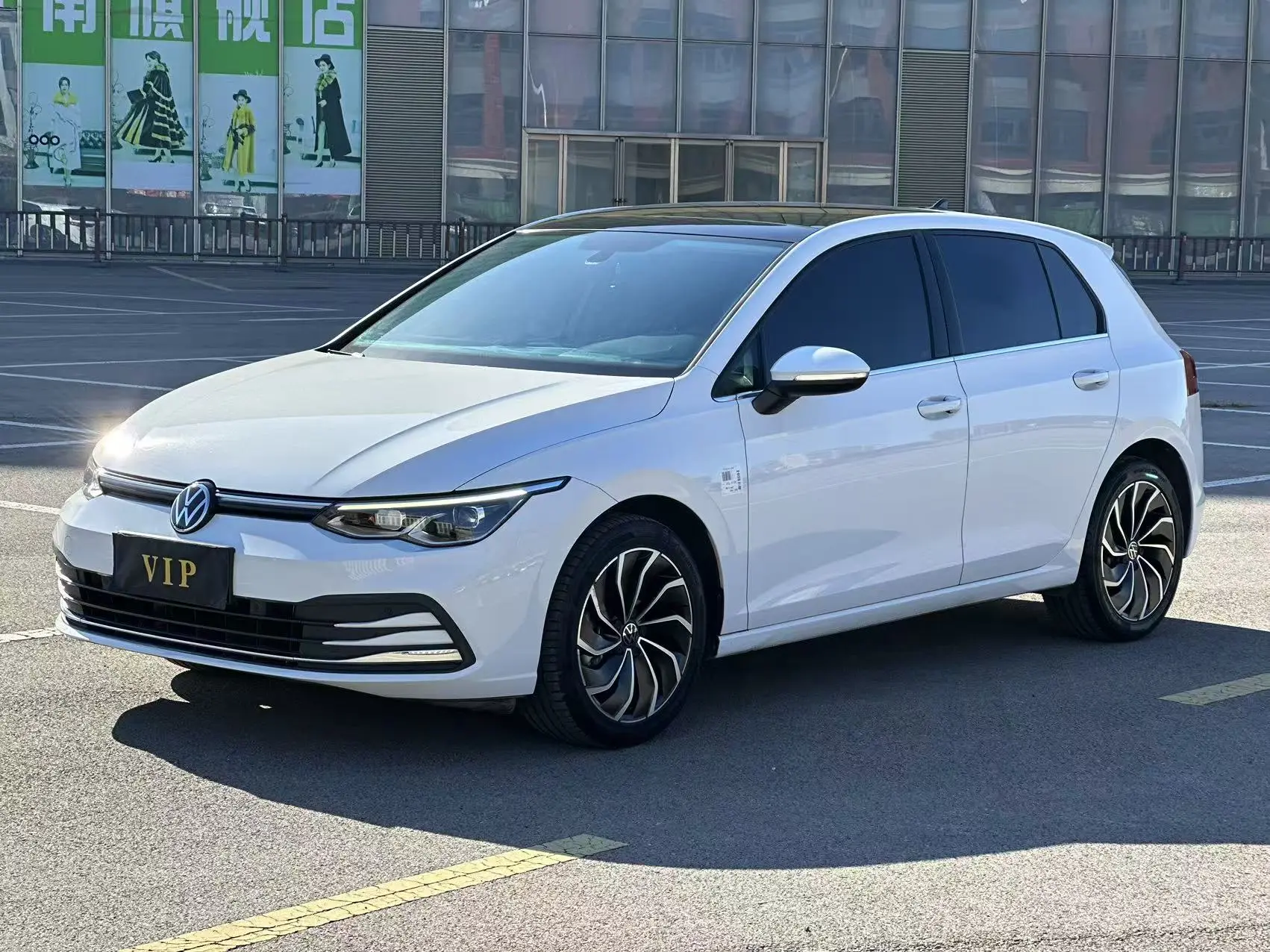 Volkswagen Golf  из Китая