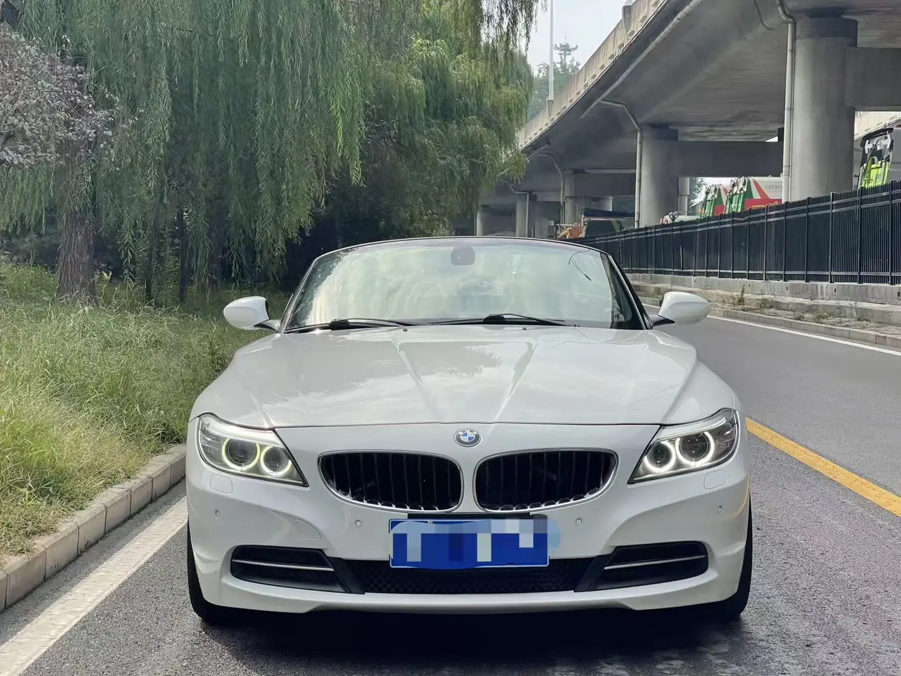 BMW Z4  из Китая