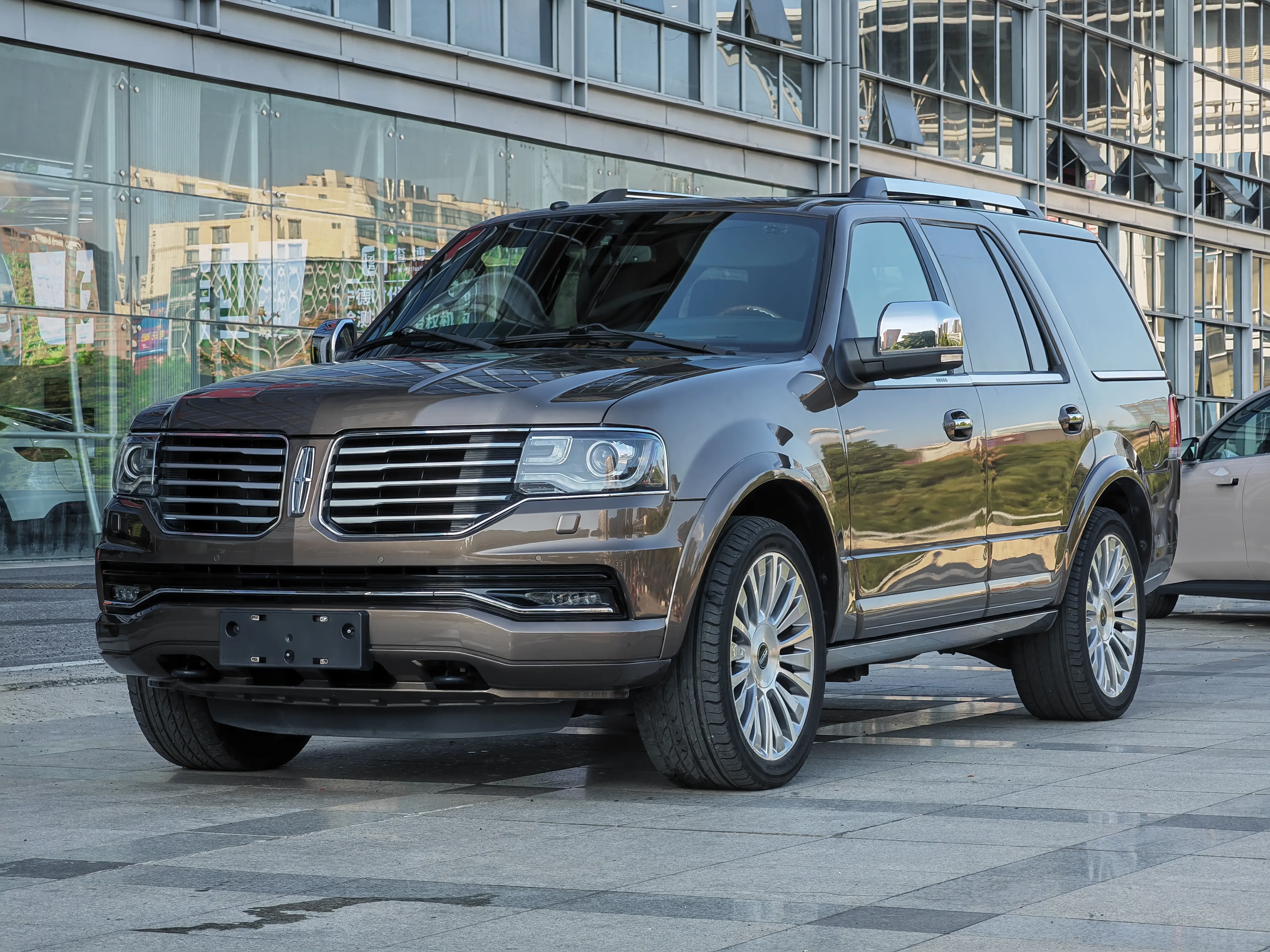 Lincoln Pilot  из Китая