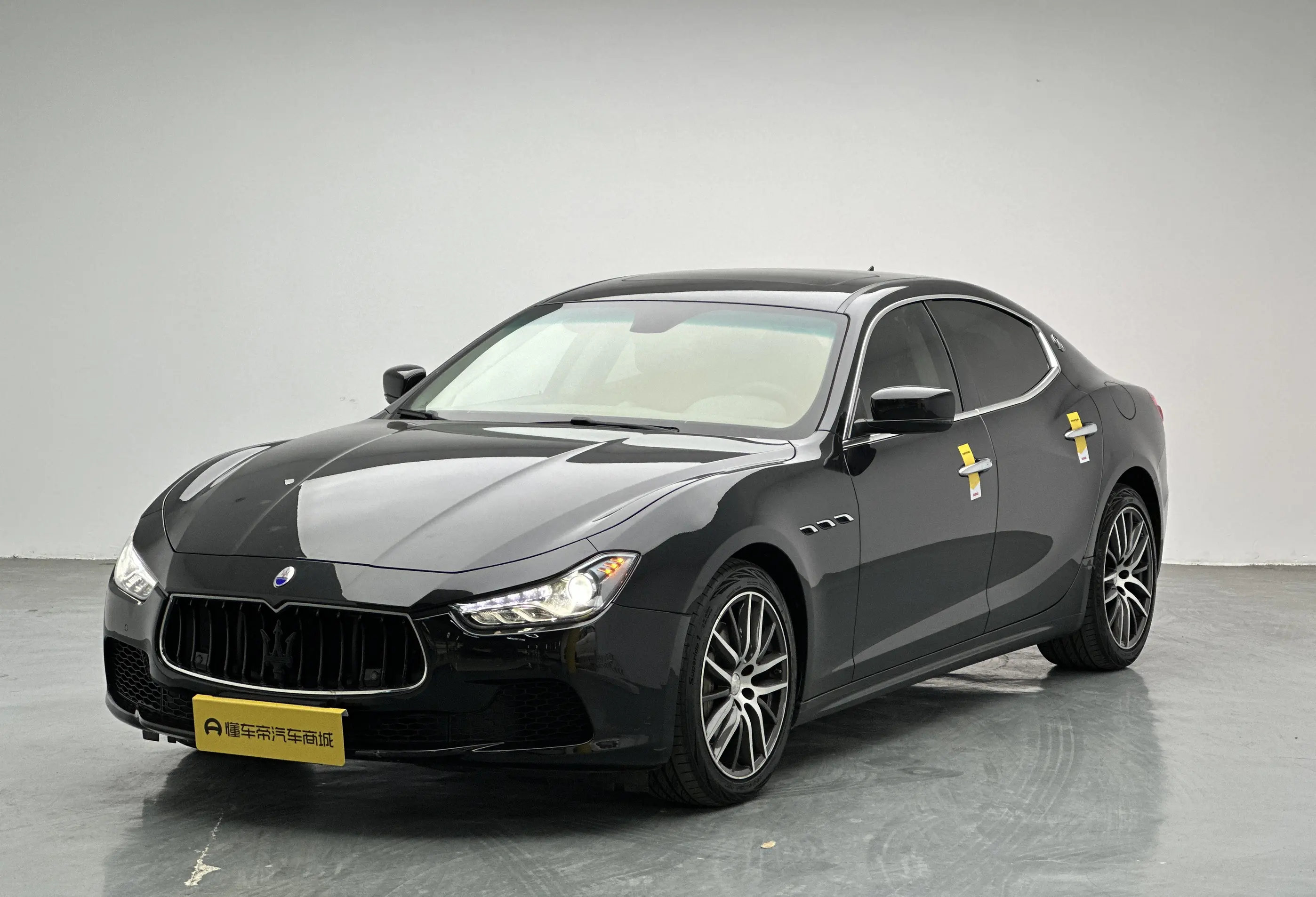 Maserati Ghibli  из Китая