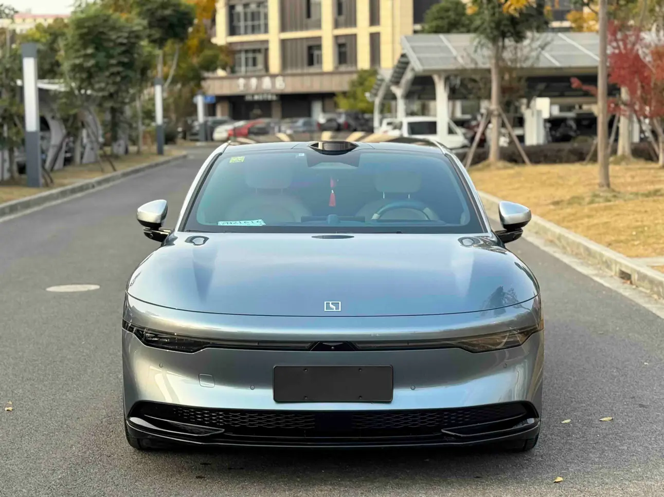 ZEEKR 007  из Китая