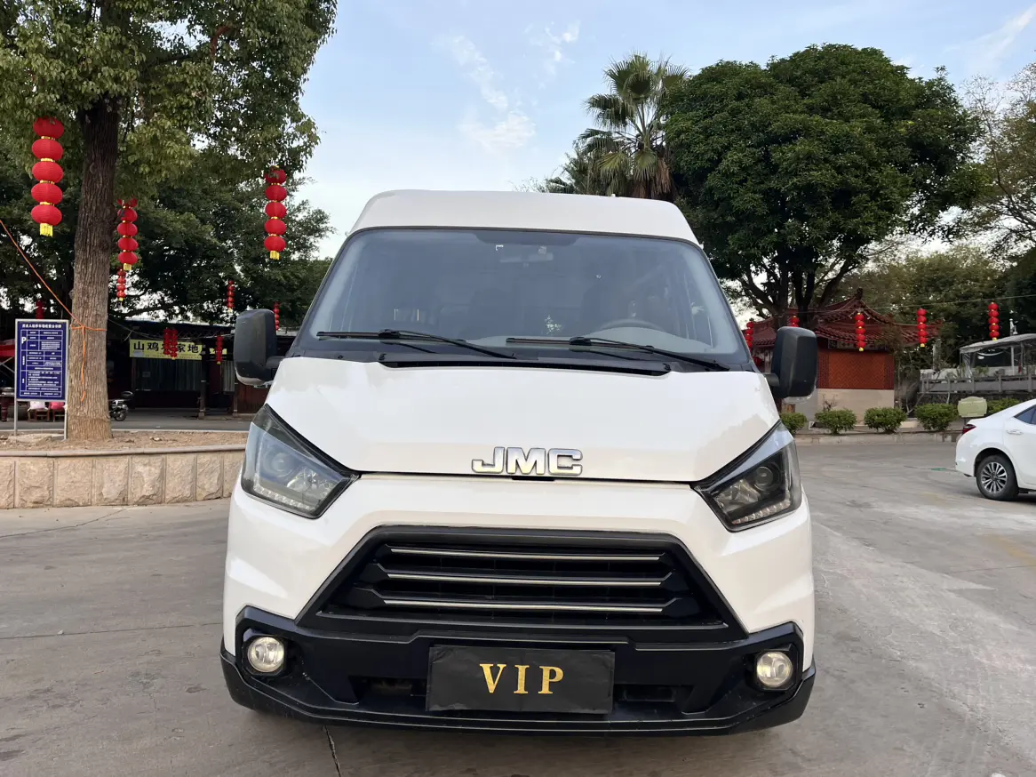 Jiangling Teshun  из Китая