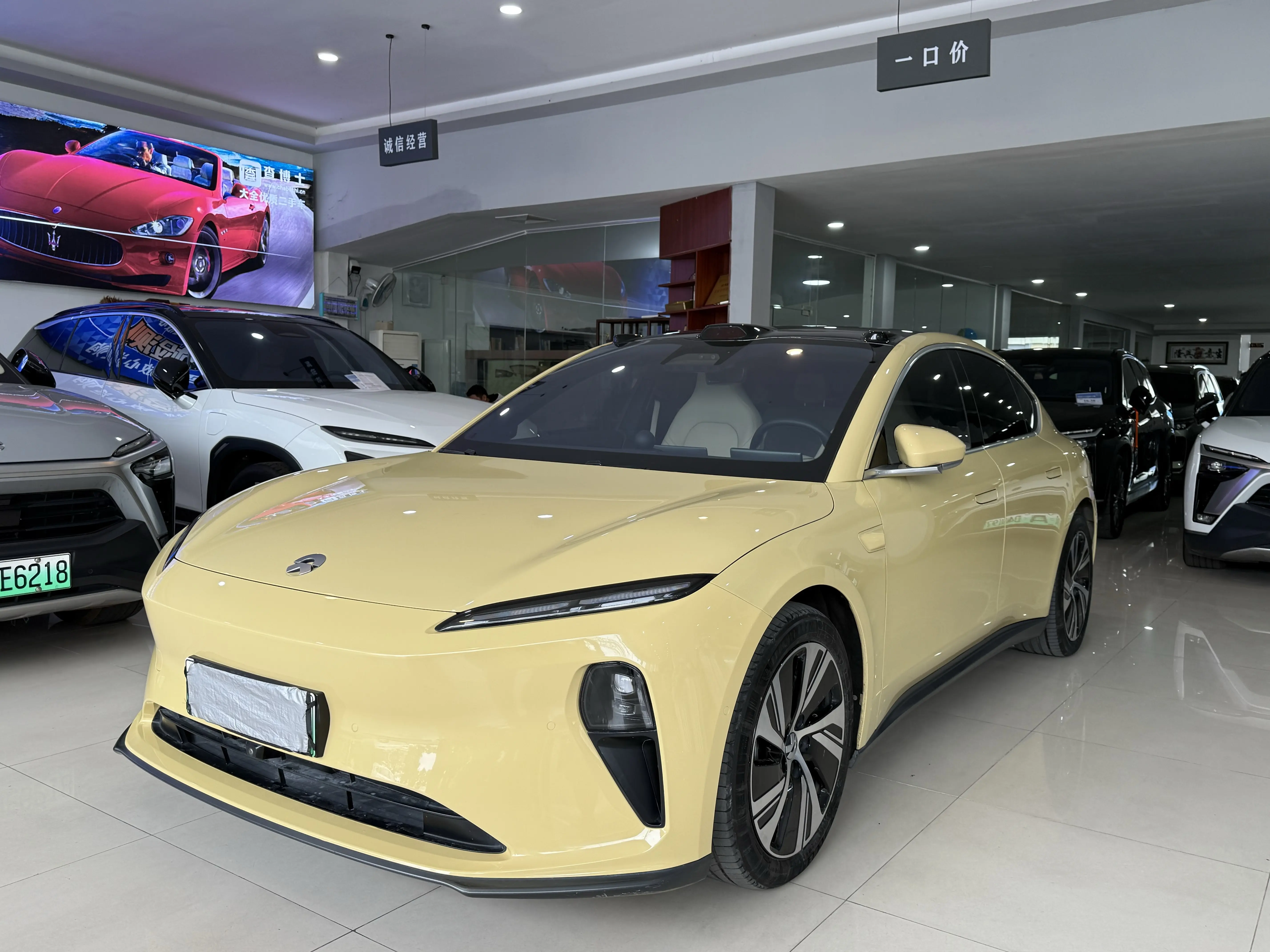 NIO ET5  из Китая