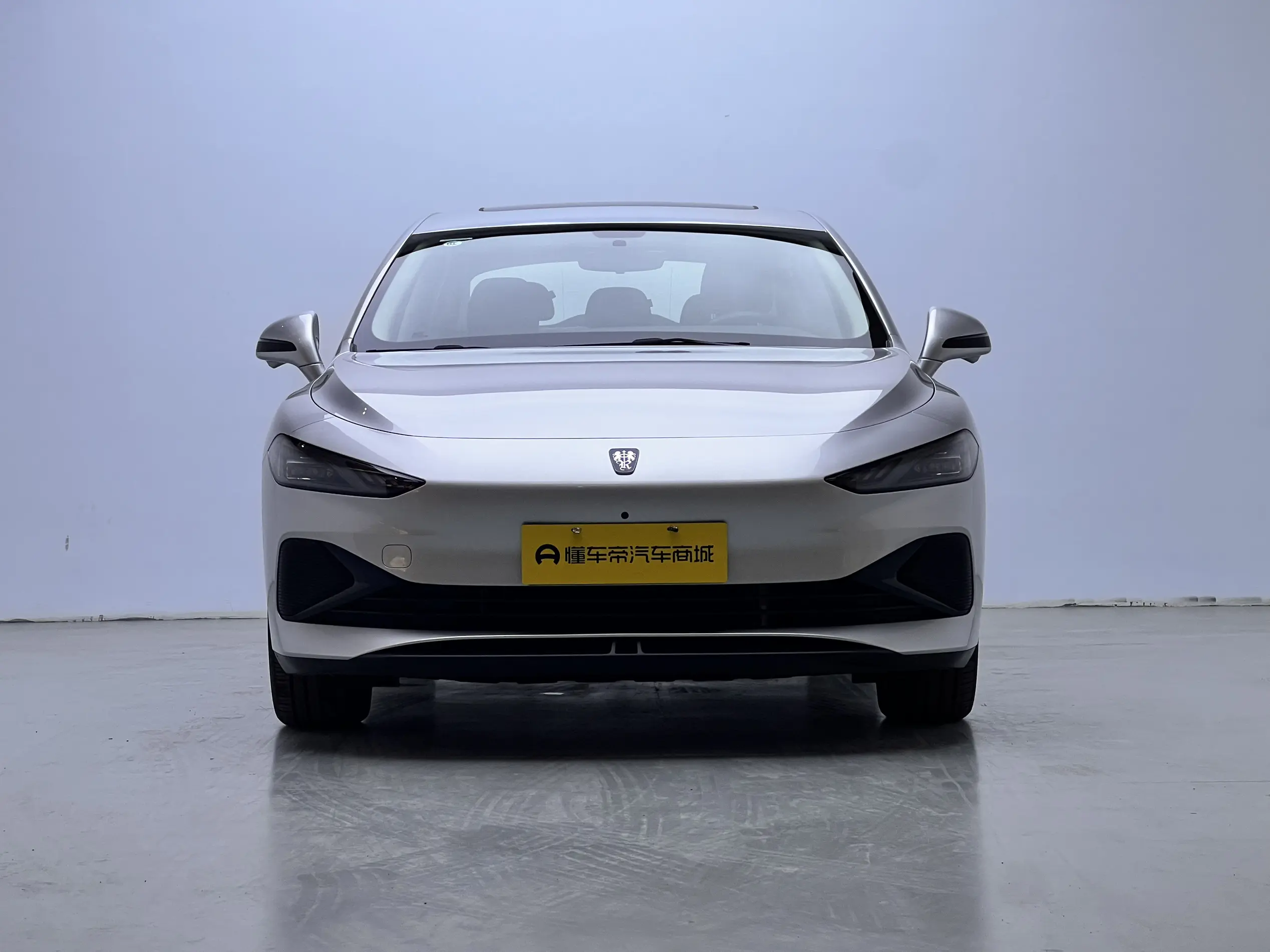 Roewe D7 DMH  из Китая