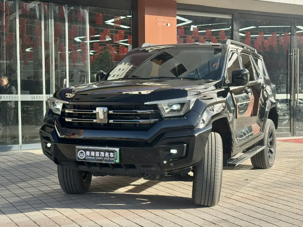 Tank 400 Hi4-T  из Китая