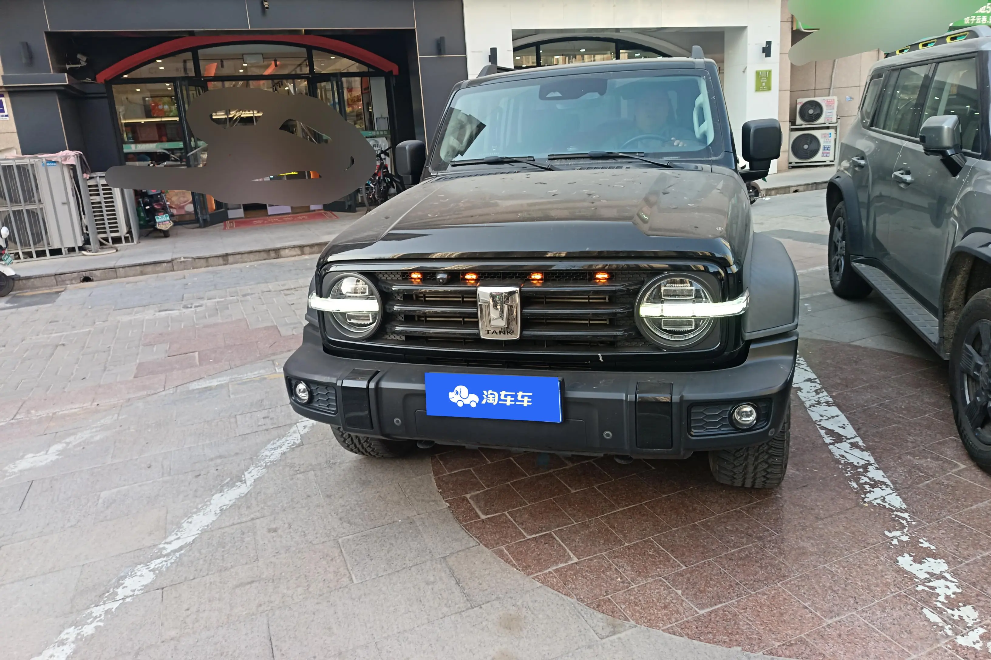 Tank 300  из Китая