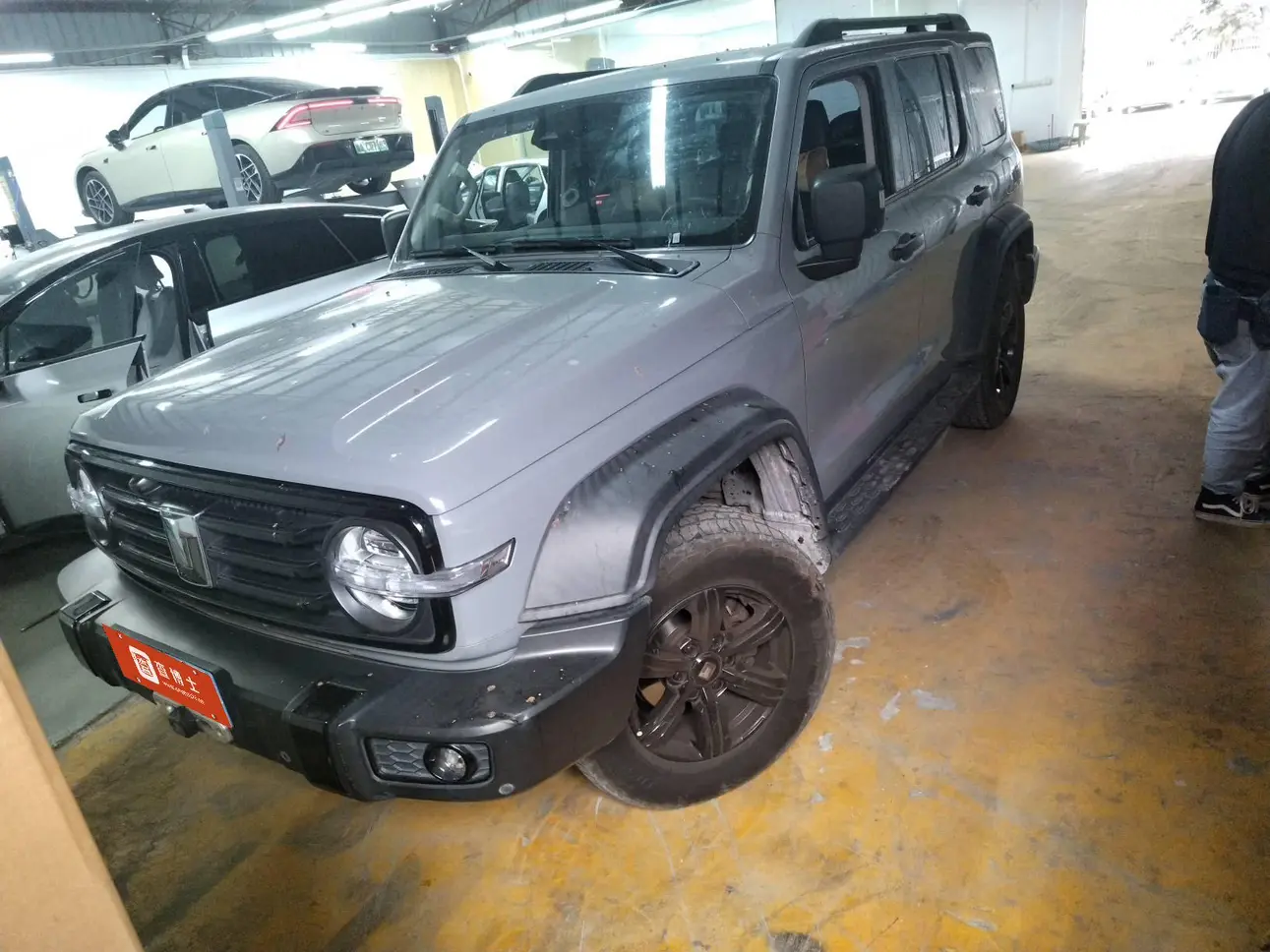 Tank 300  из Китая